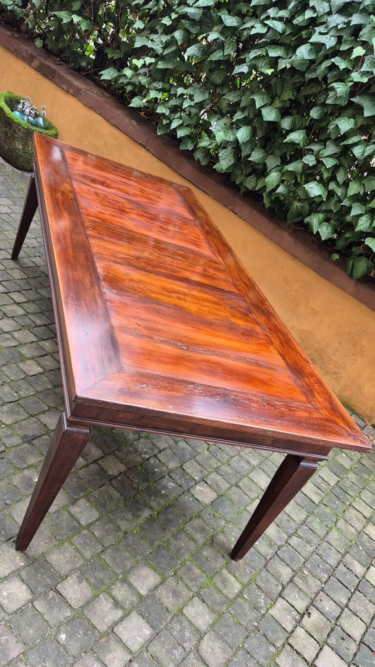 Louis XVI style walnut and cherry wood table, 19th century 6