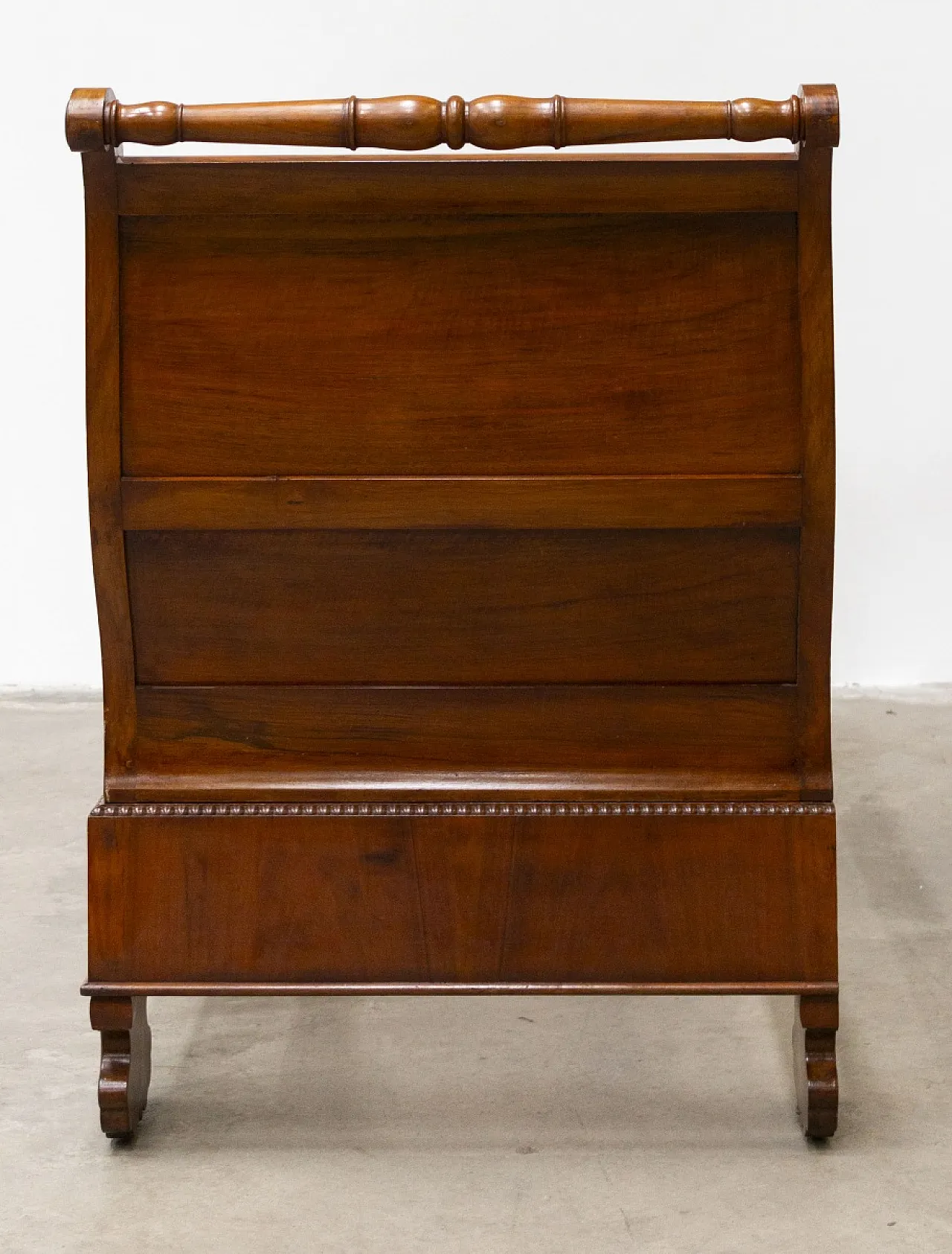 Single boat bed, early 19th century 5