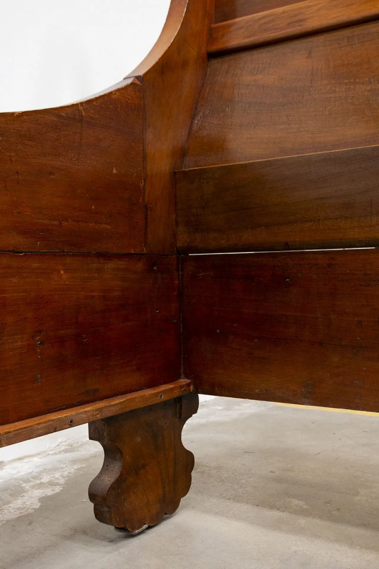 Single boat bed, early 19th century 11