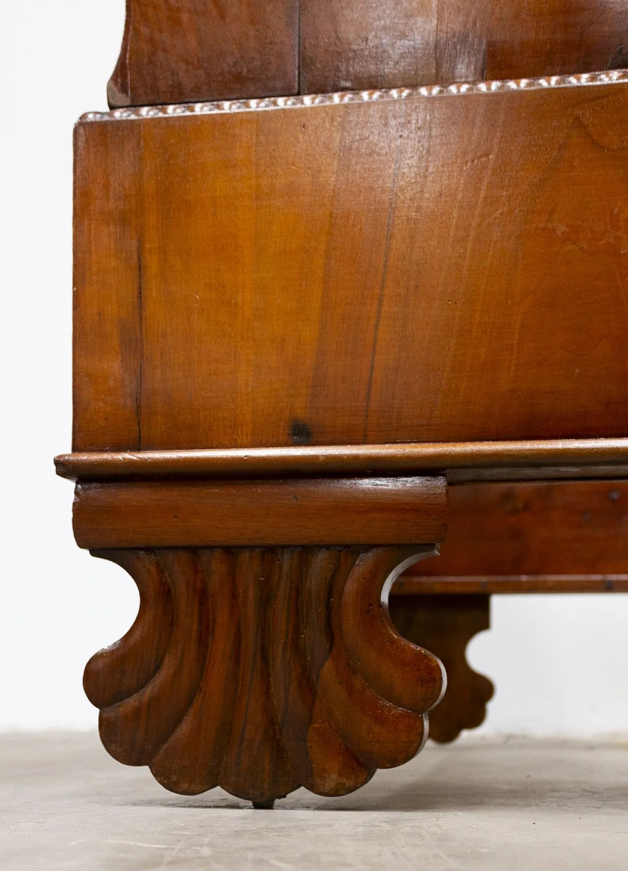 Single boat bed, early 19th century 12