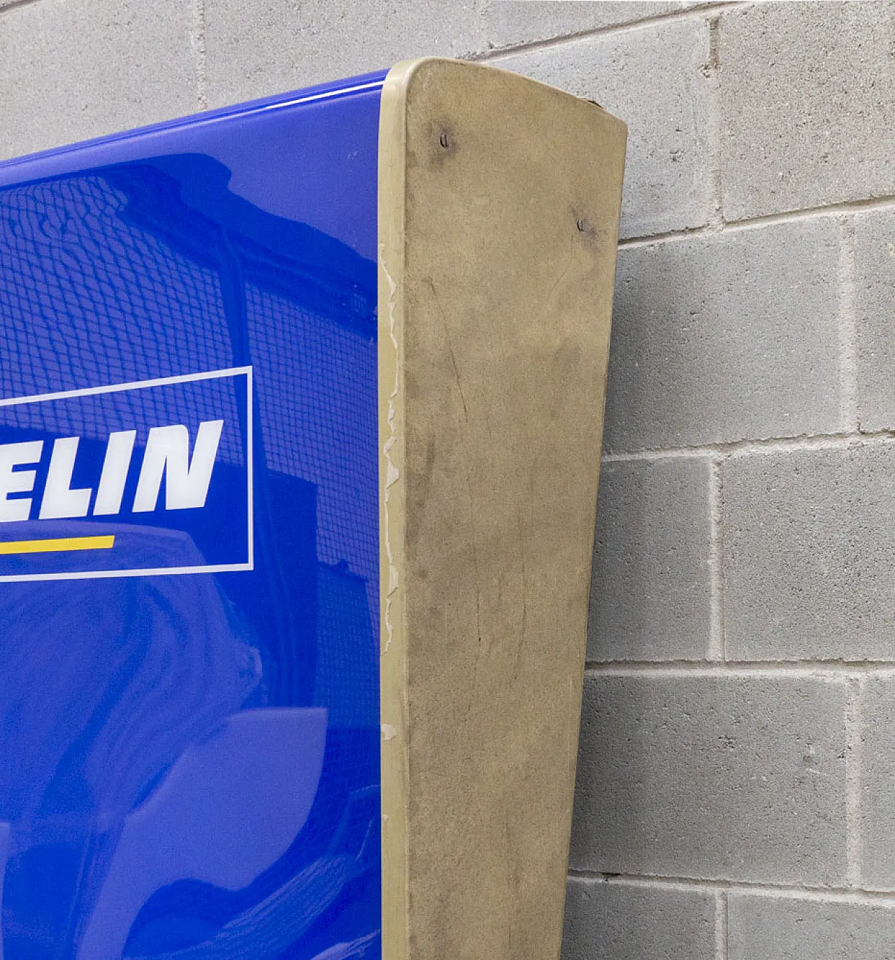 Insegna luminosa gigante Omino Michelin Bibendum, '900 4