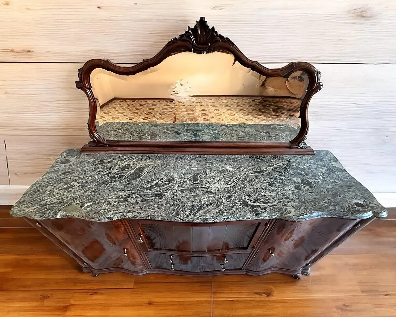 Chippendale sideboard in walnut and burl wood, 1930s 4