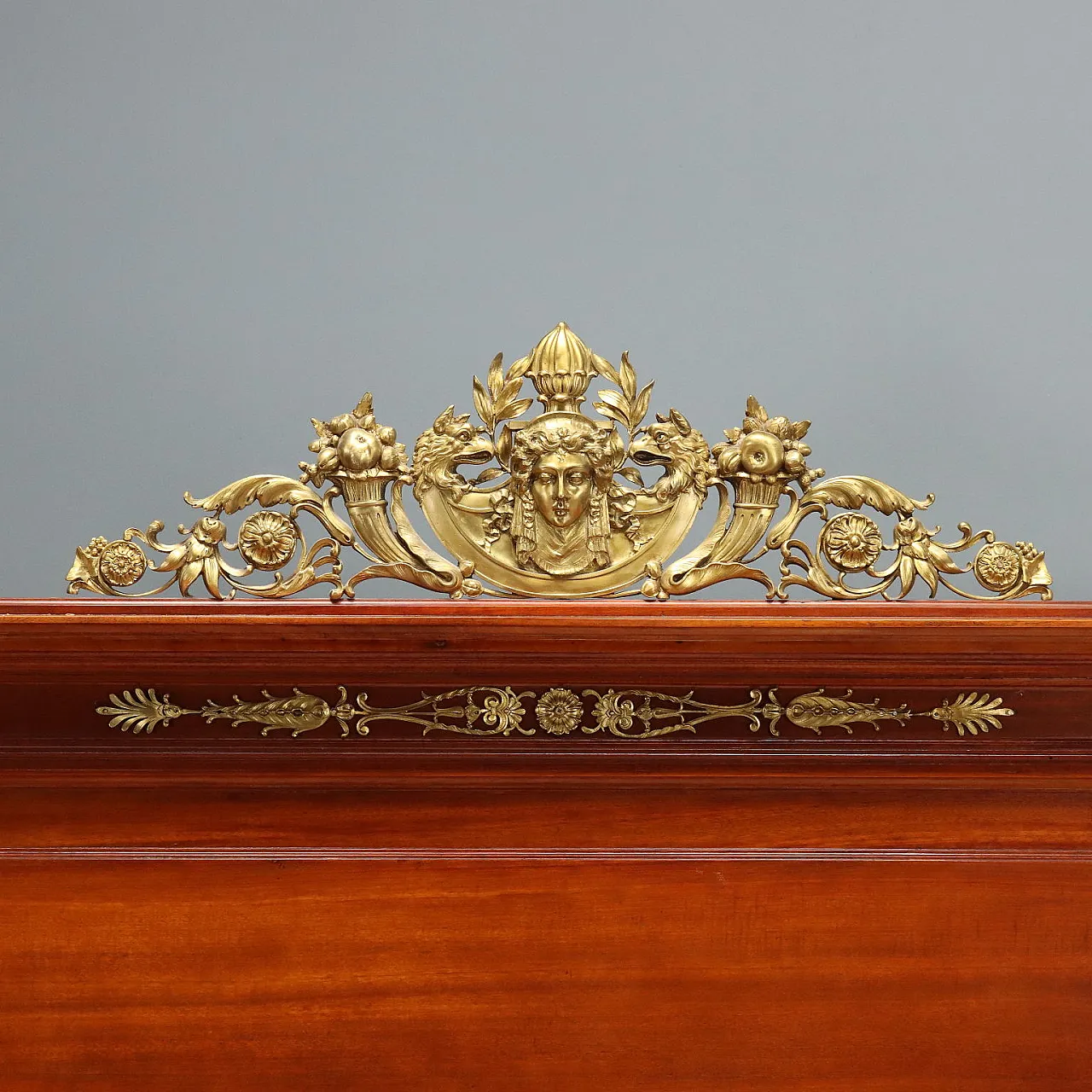 Double bed in mahogany and chiseled and gilded bronze, 20th century 4
