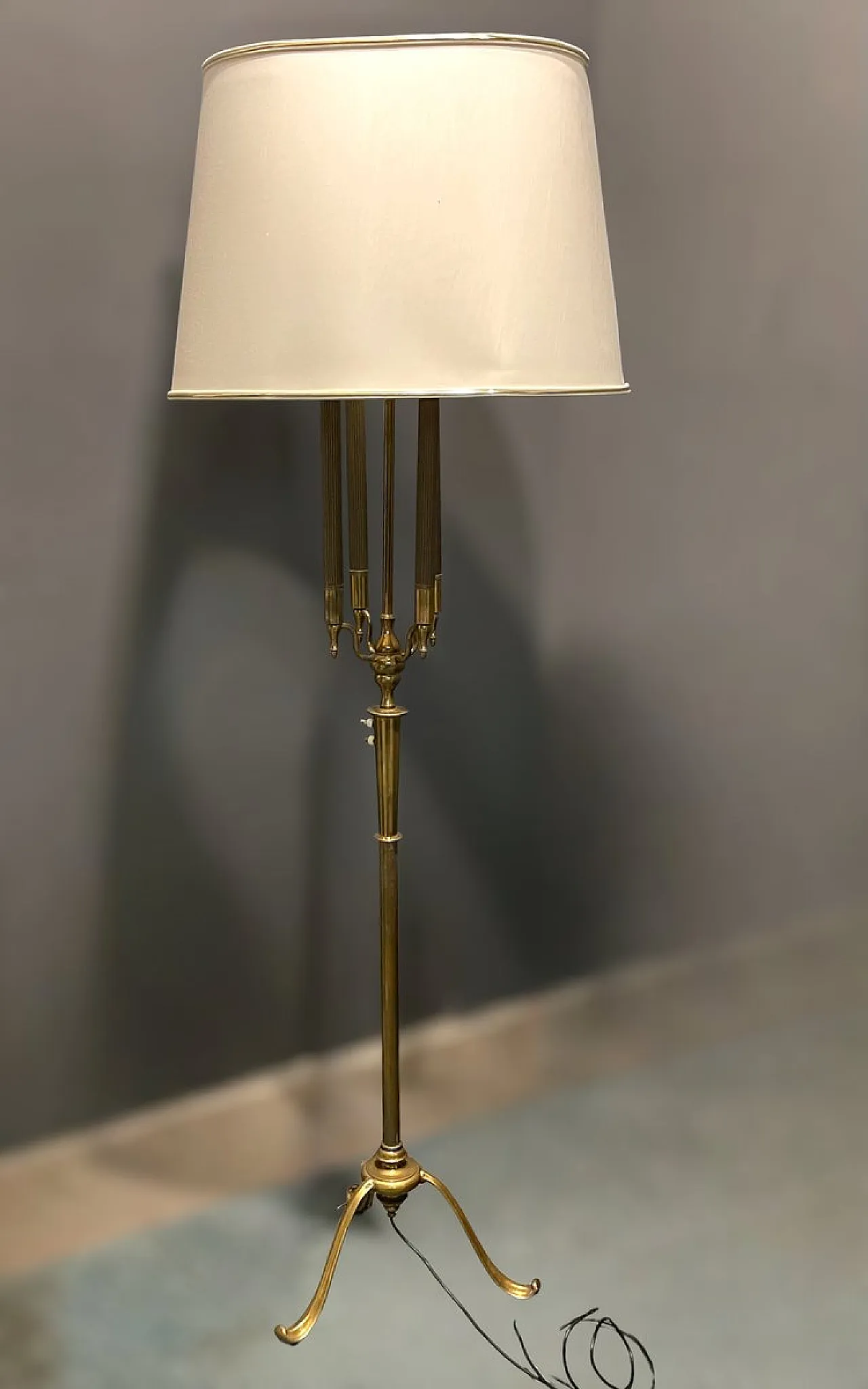 Bronze floor lamp by Pietro Chiesa, Italy, 1950s 4