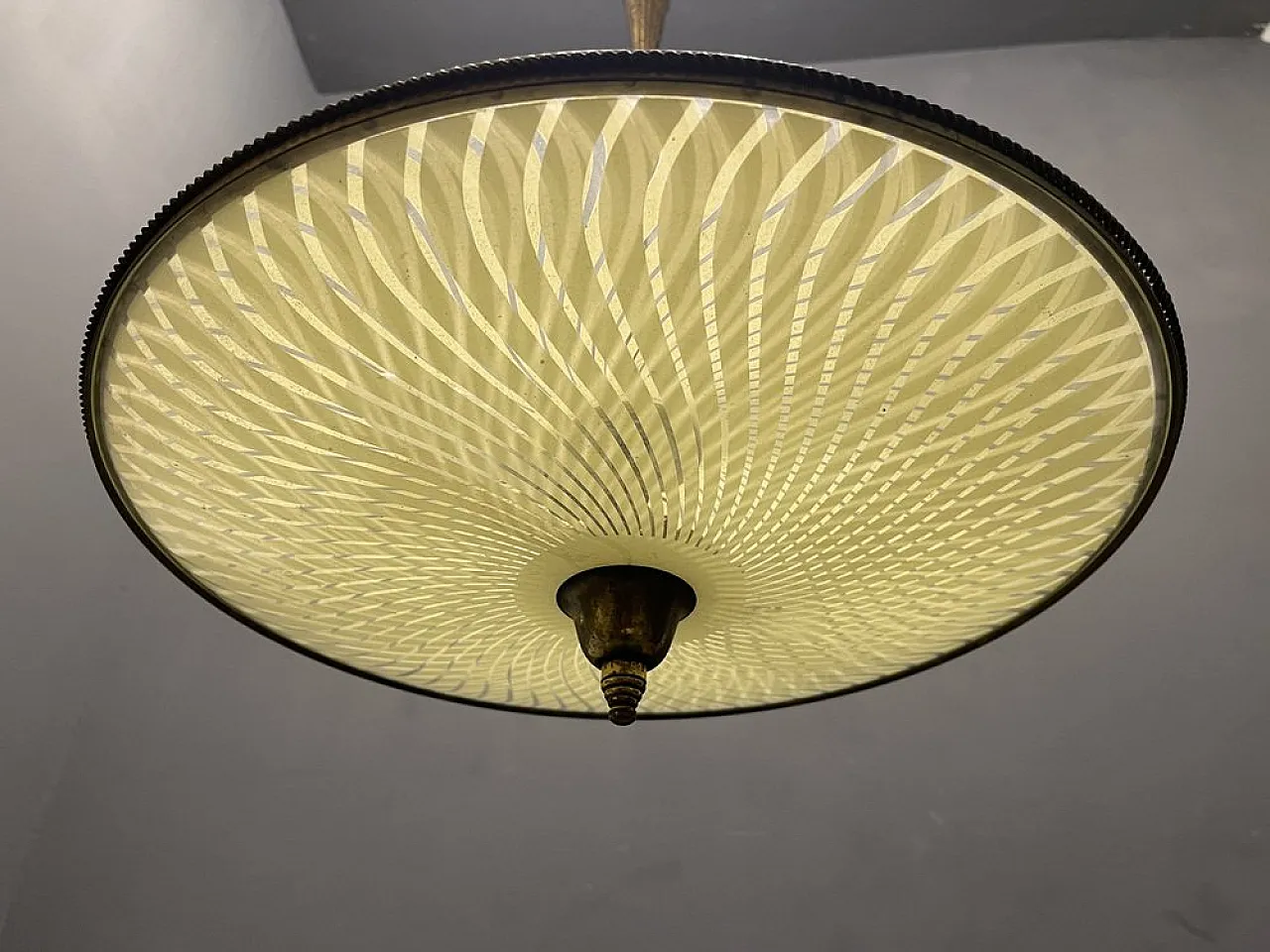 Lampada a sospensione vintage in bronzo e vetro, anni '50 2