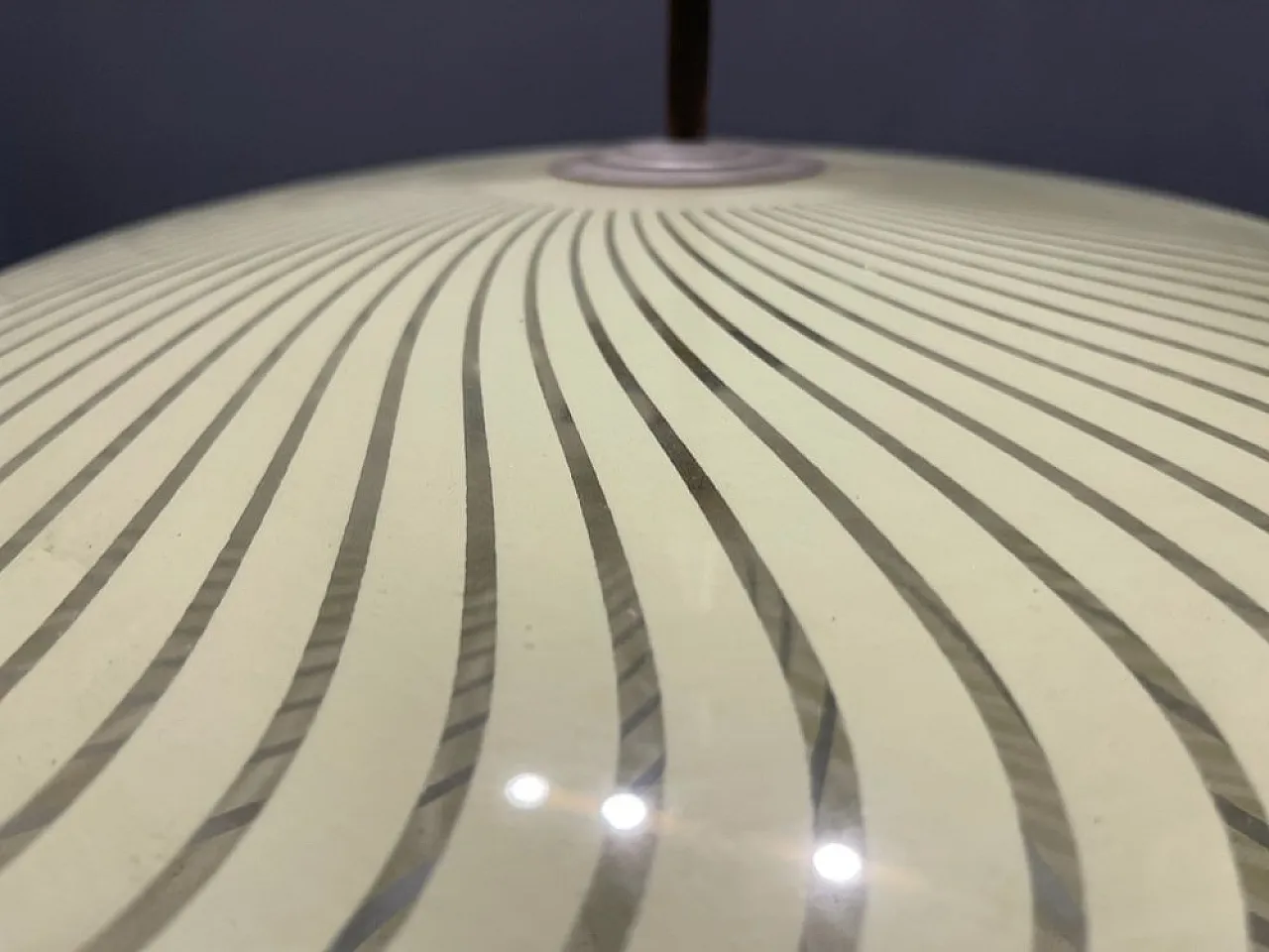 Lampada a sospensione vintage in bronzo e vetro, anni '50 6