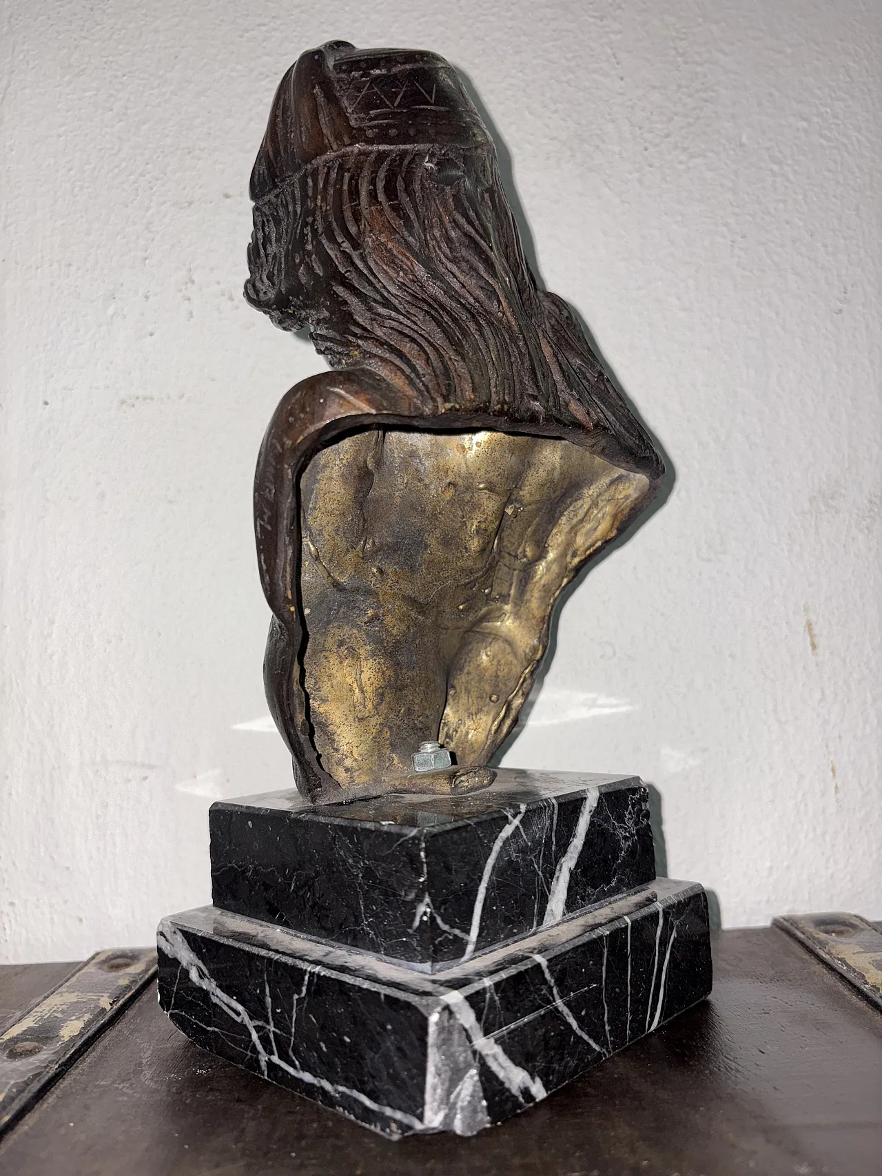 Bronzo di donna con base di marmo, anni '50 5