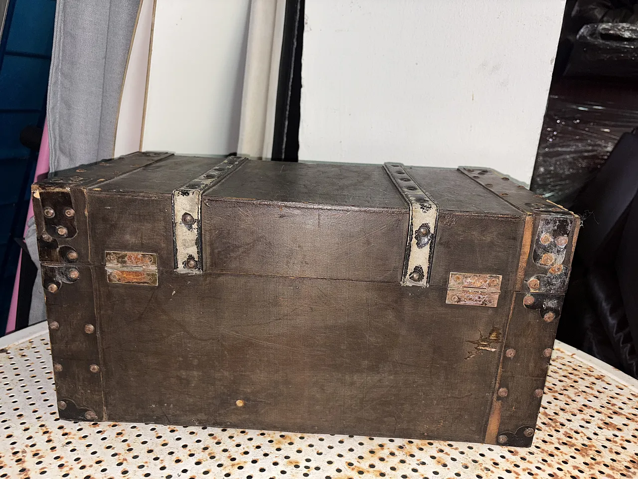 Trunk, 50s 5