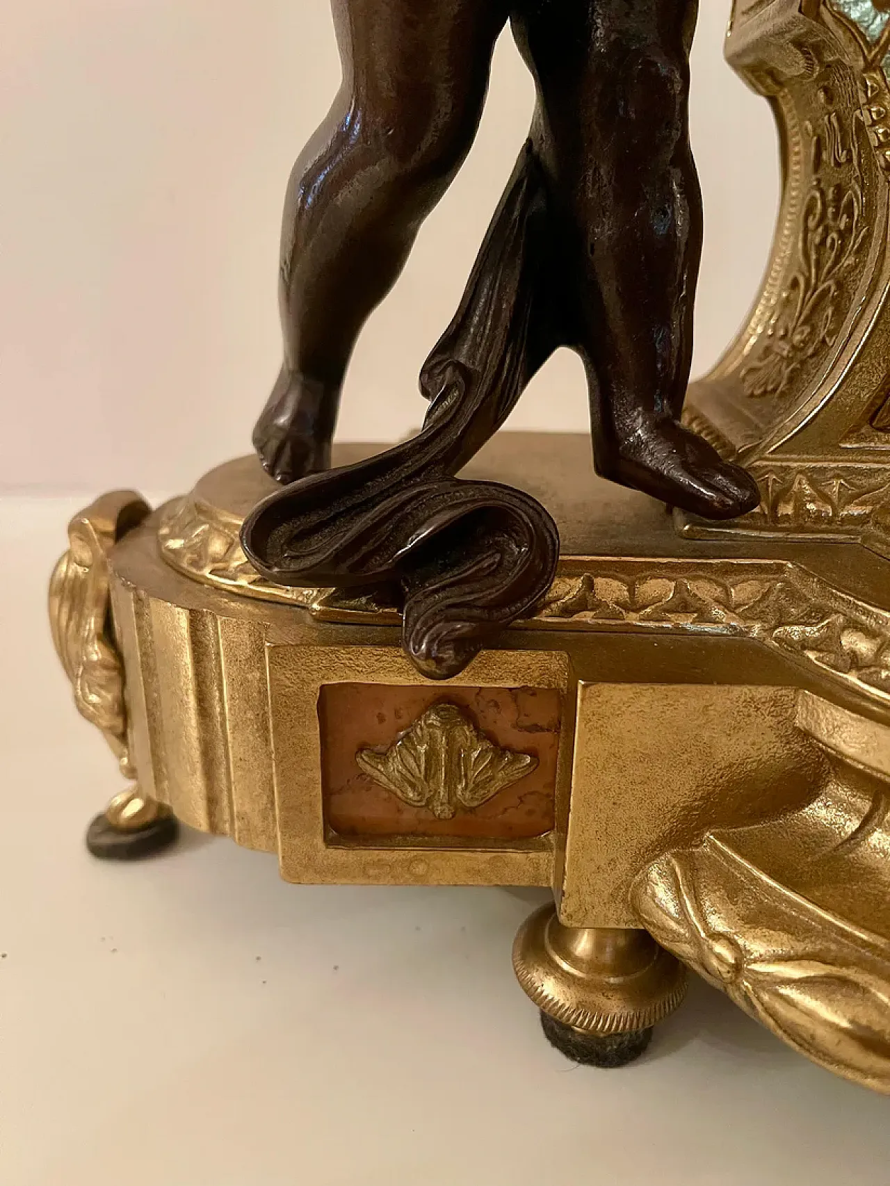 Classic Italian clock with cherubs, 70s 7