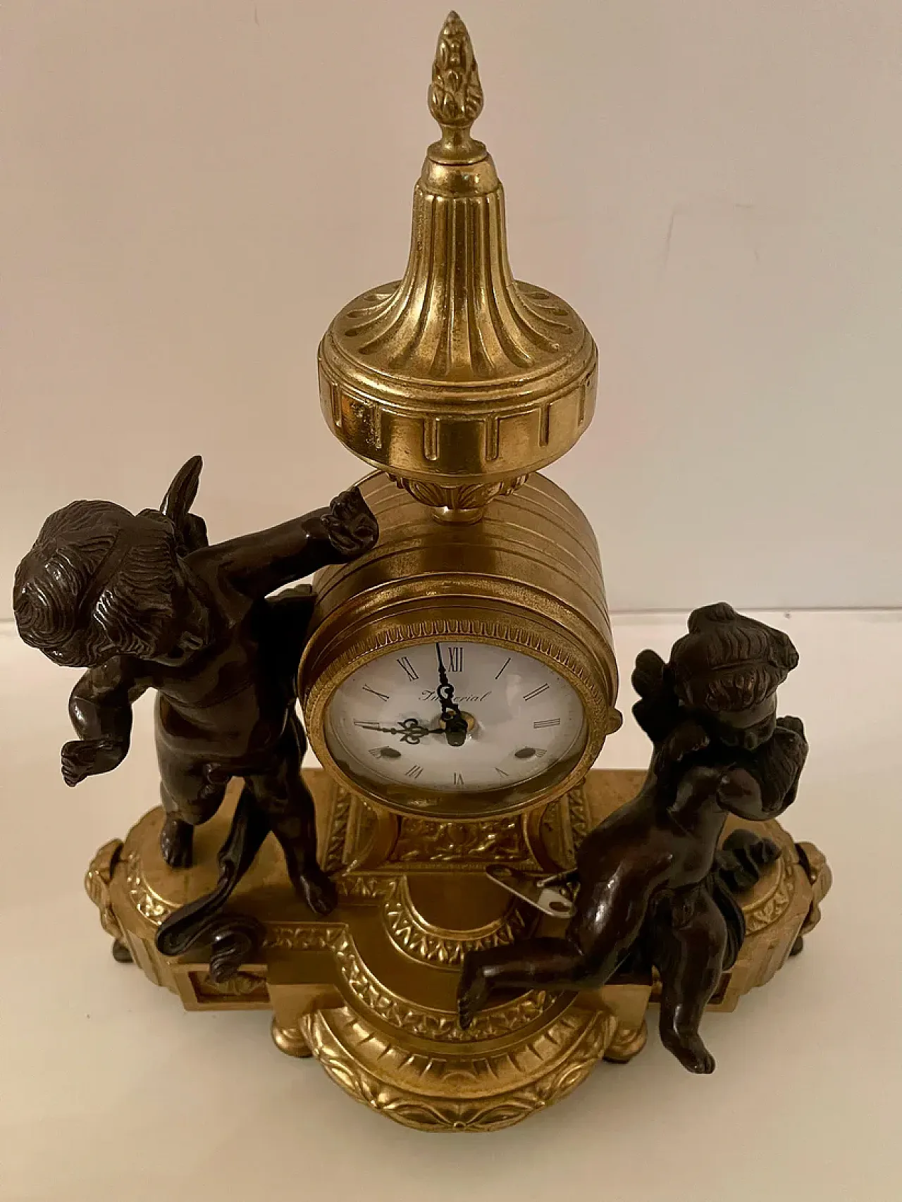 Classic Italian clock with cherubs, 70s 9