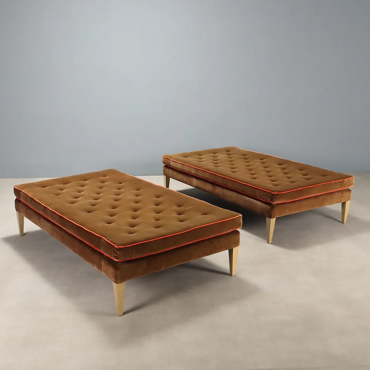 Pair of velvet, tufted and beech poufs by William Yeoward,20th century 1