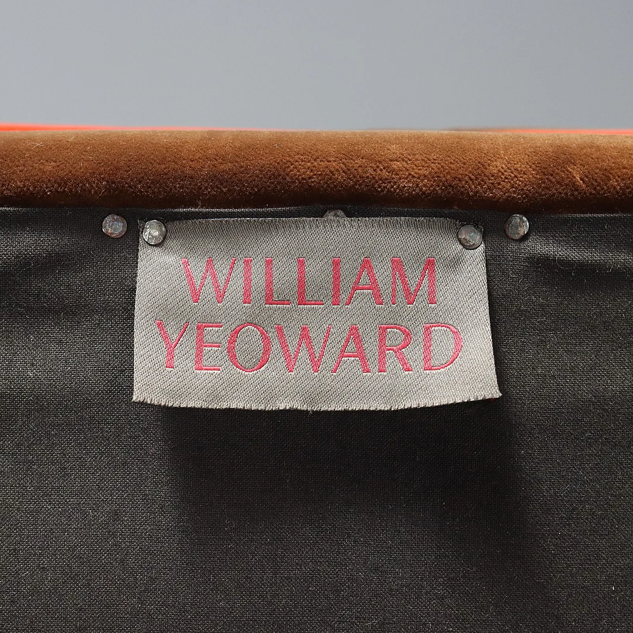 Pair of velvet, tufted and beech poufs by William Yeoward,20th century 9