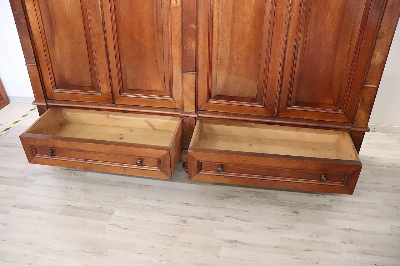 Wardrobe in solid walnut, 19th century 8