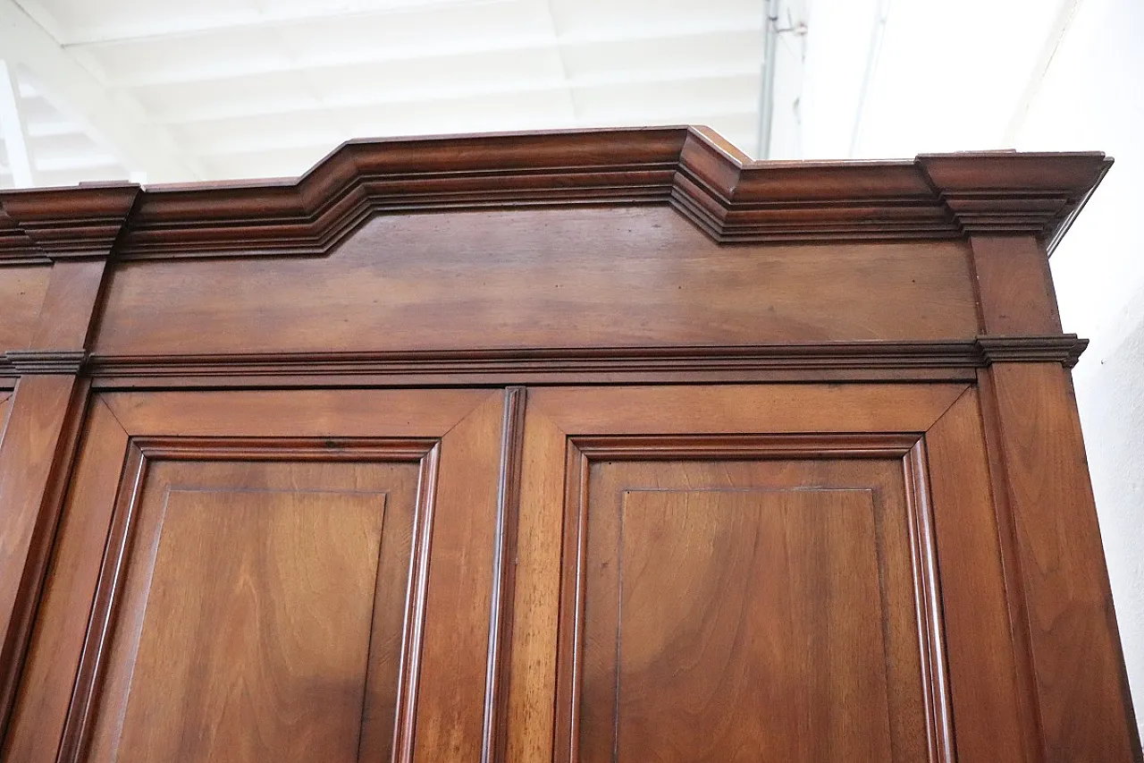 Wardrobe in solid walnut, 19th century 15