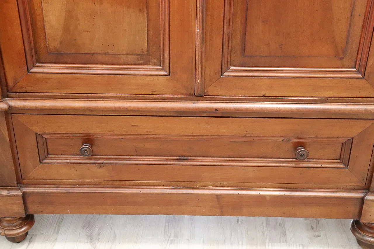 Wardrobe in solid walnut, 19th century 17