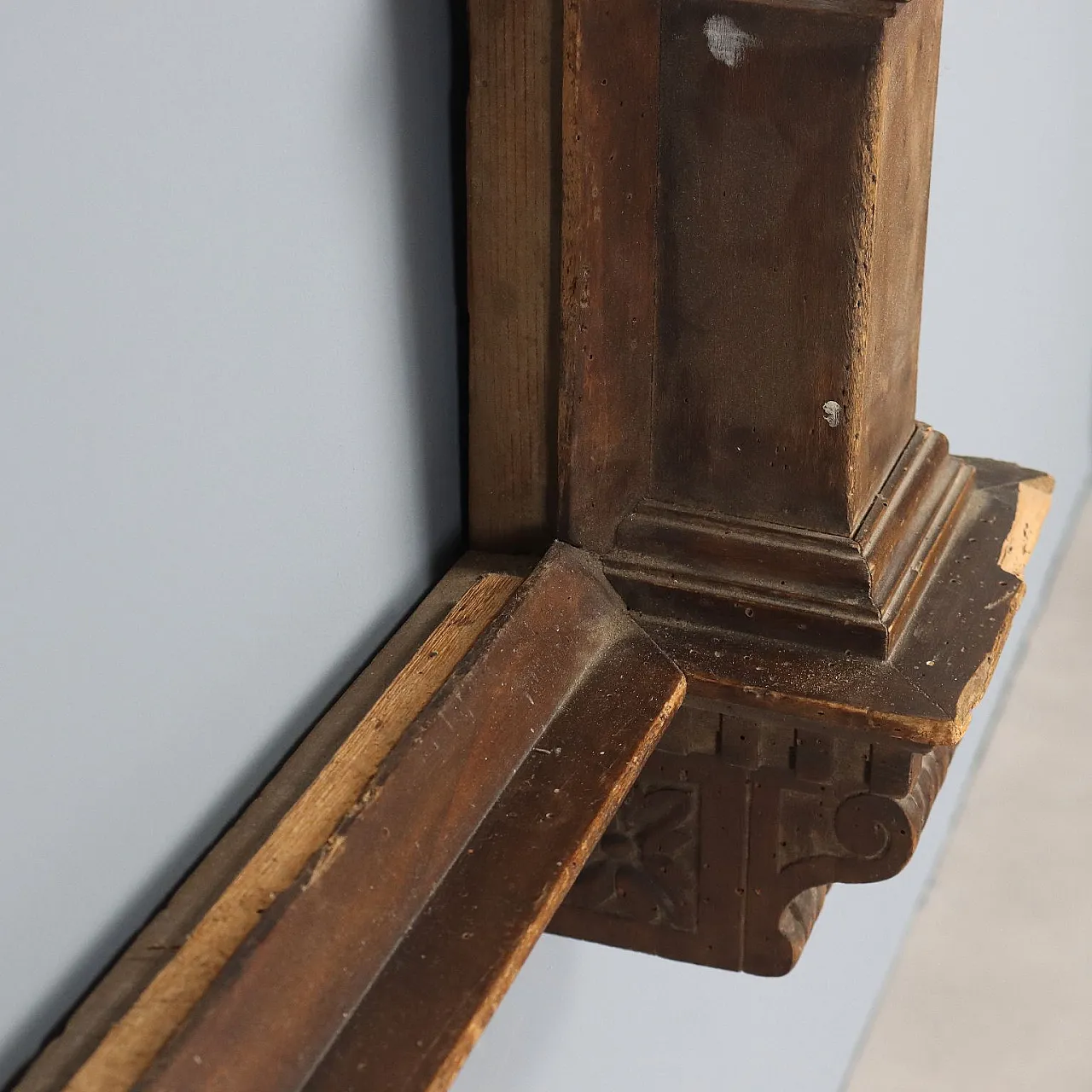 Specchio con cornice in noce, primo '900 10