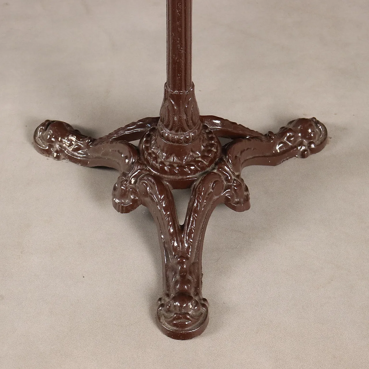 3 Tavolini in marmo e ferro laccato, '900 8