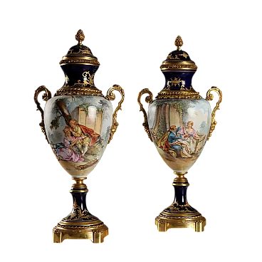 Coppia di vasi in porcellana di Sèvres, '900