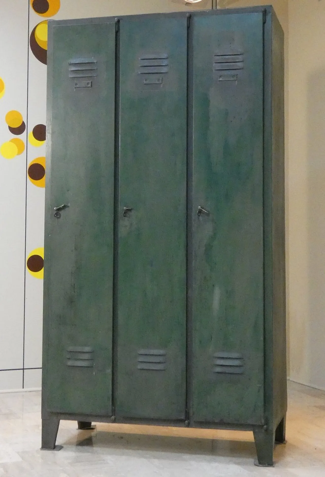 Armadietto militare vintage in metallo di Officina Di Ricerca, Italia, anni '60 1