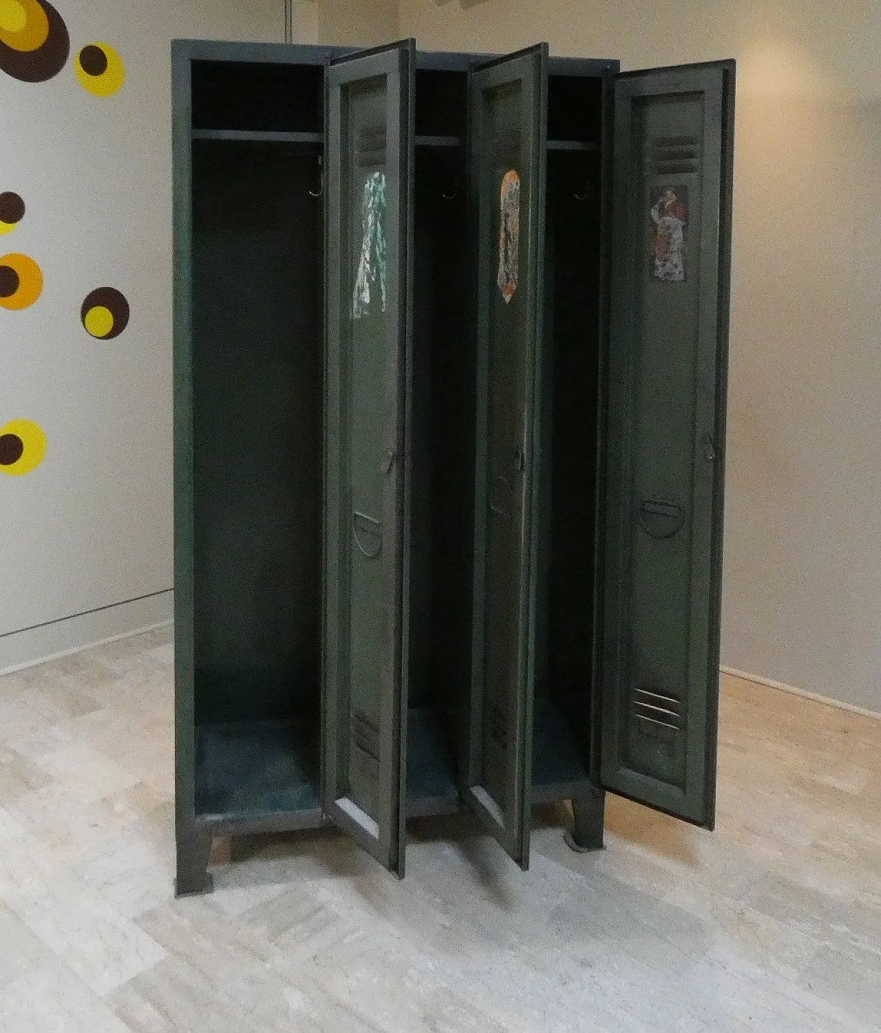 Armadietto militare vintage in metallo di Officina Di Ricerca, Italia, anni '60 4