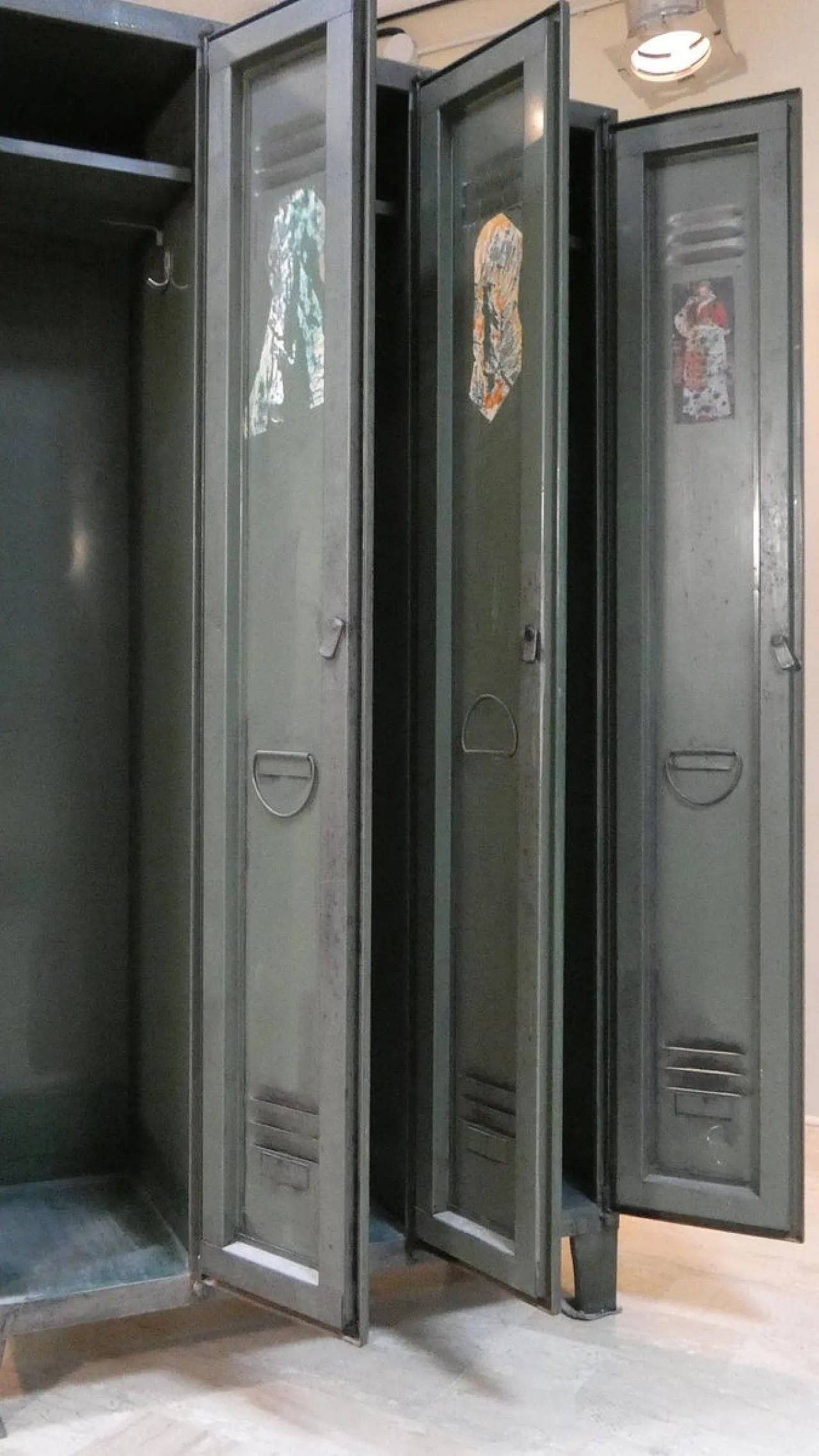 Armadietto militare vintage in metallo di Officina Di Ricerca, Italia, anni '60 5