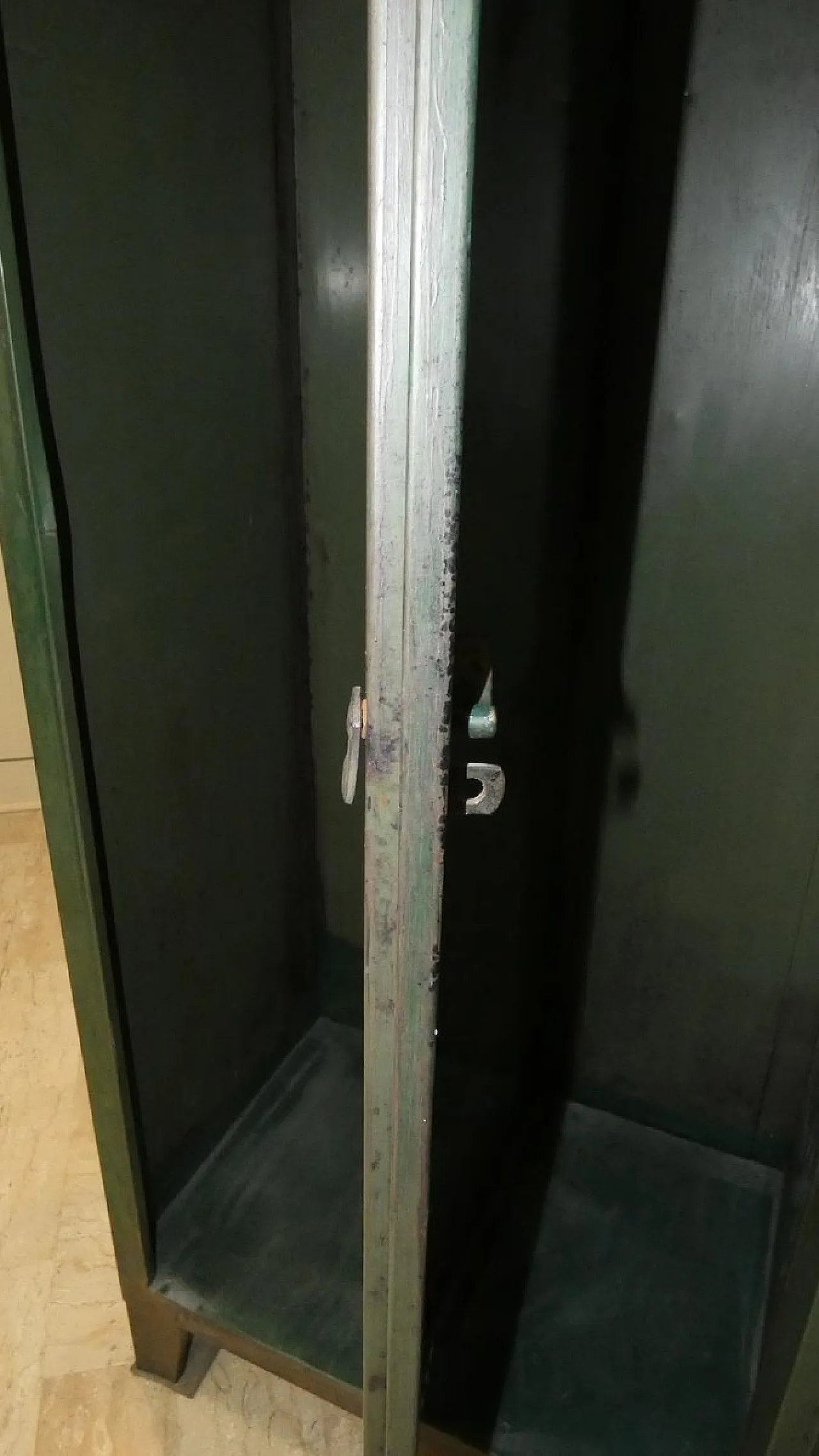 Armadietto militare vintage in metallo di Officina Di Ricerca, Italia, anni '60 11