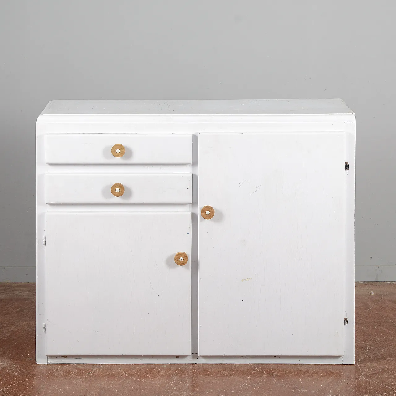 Credenza da cucina in legno verniciato e metallo, '900 1