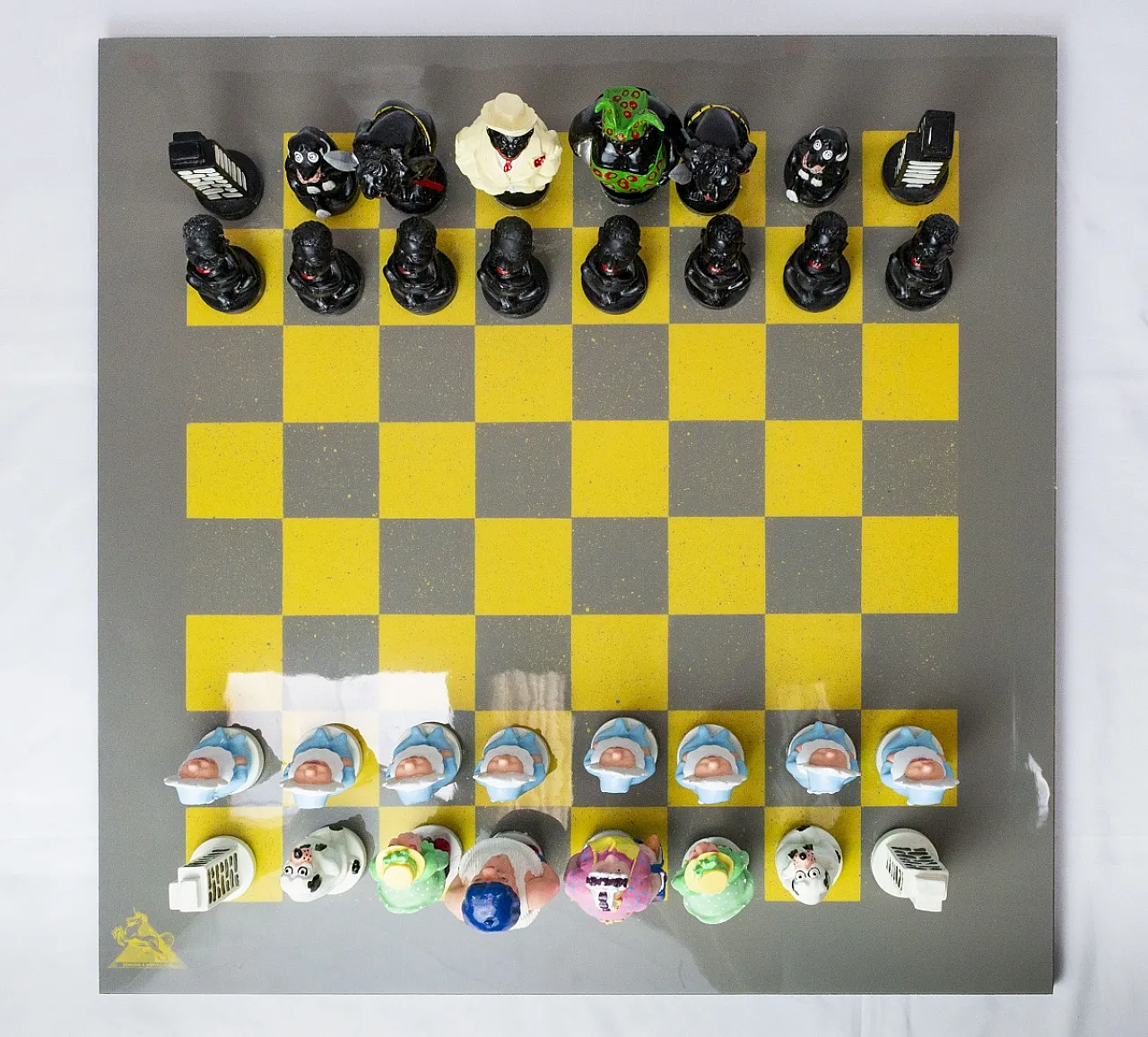 Resin chess by Lili Cronenbourg for Demons & Merveilles, 20th century 2