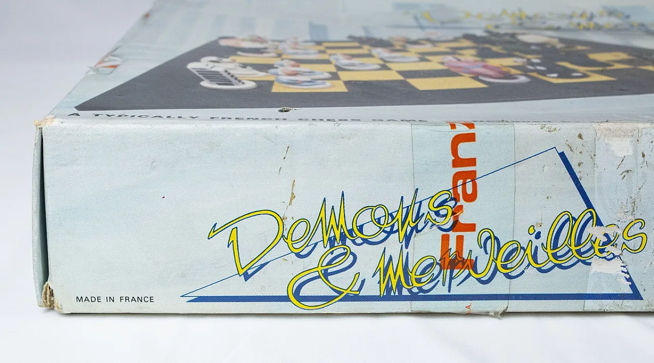 Resin chess by Lili Cronenbourg for Demons & Merveilles, 20th century 10