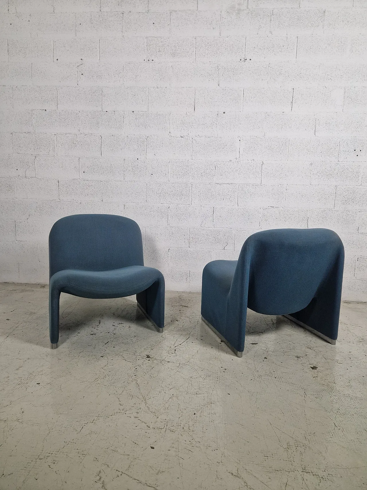 Pair of Alky chairs by Giancarlo Piretti for Anonima Castelli, 70s 5