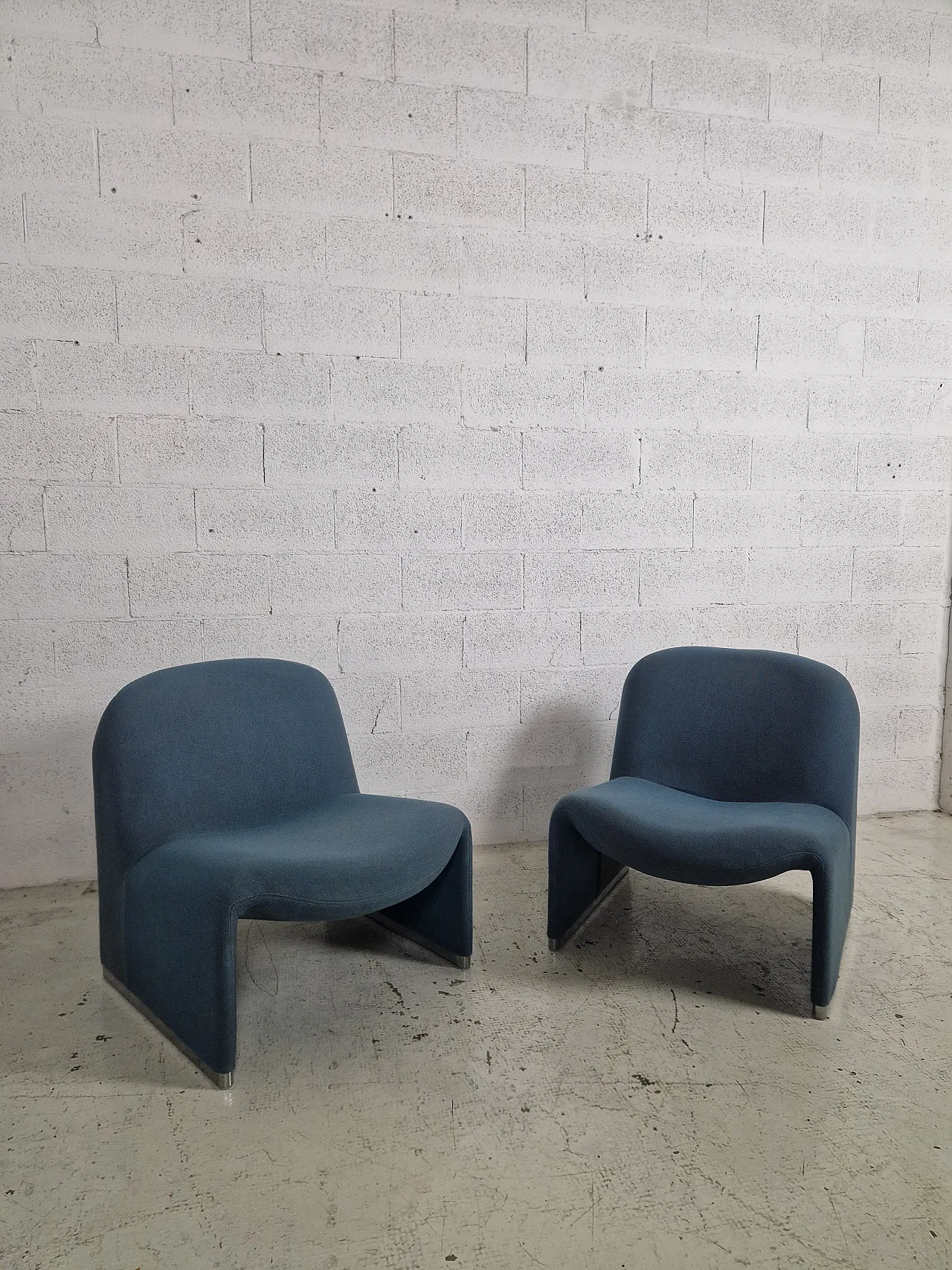 Pair of Alky chairs by Giancarlo Piretti for Anonima Castelli, 70s 11