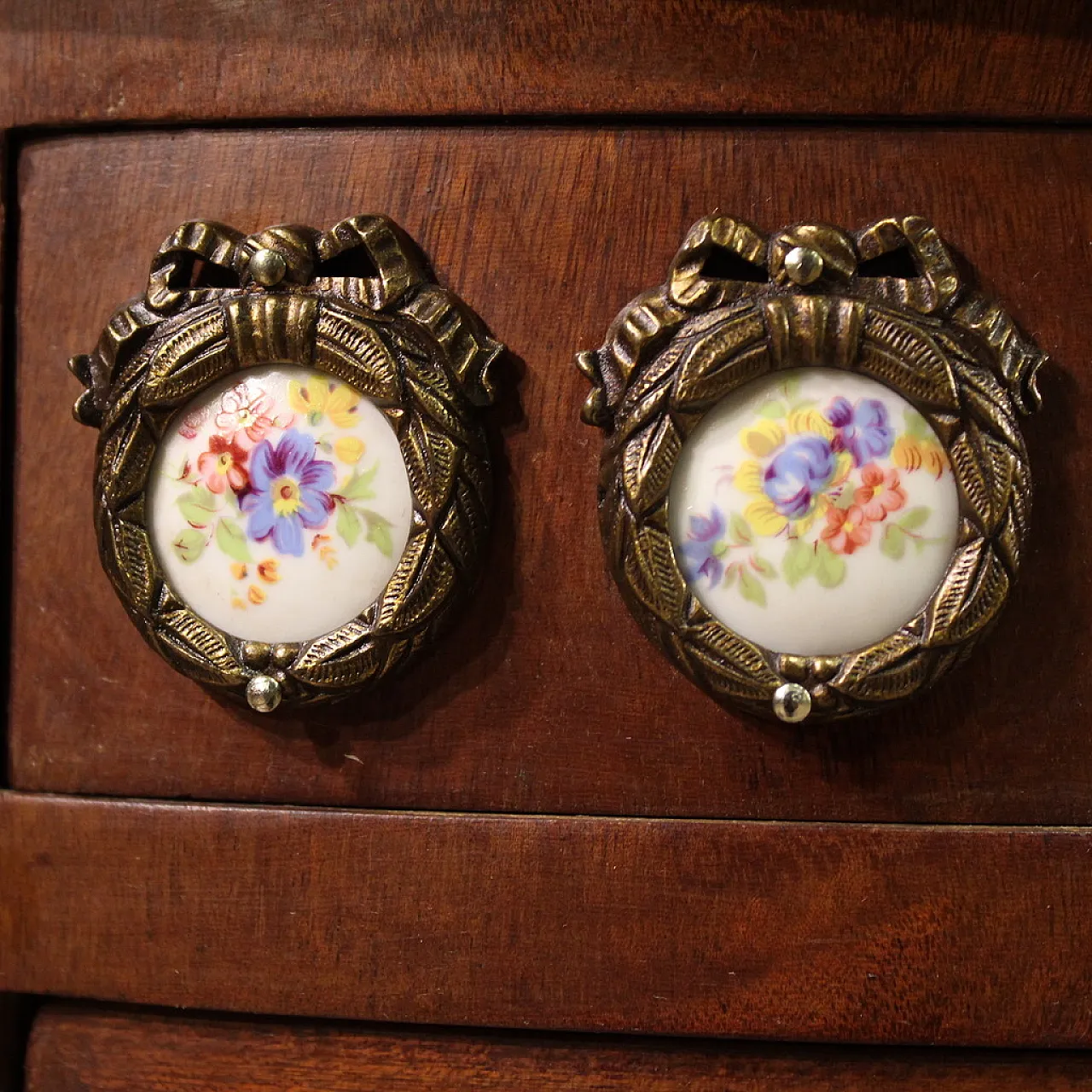 Coppia di comodini francesi intarsiati, '900 8