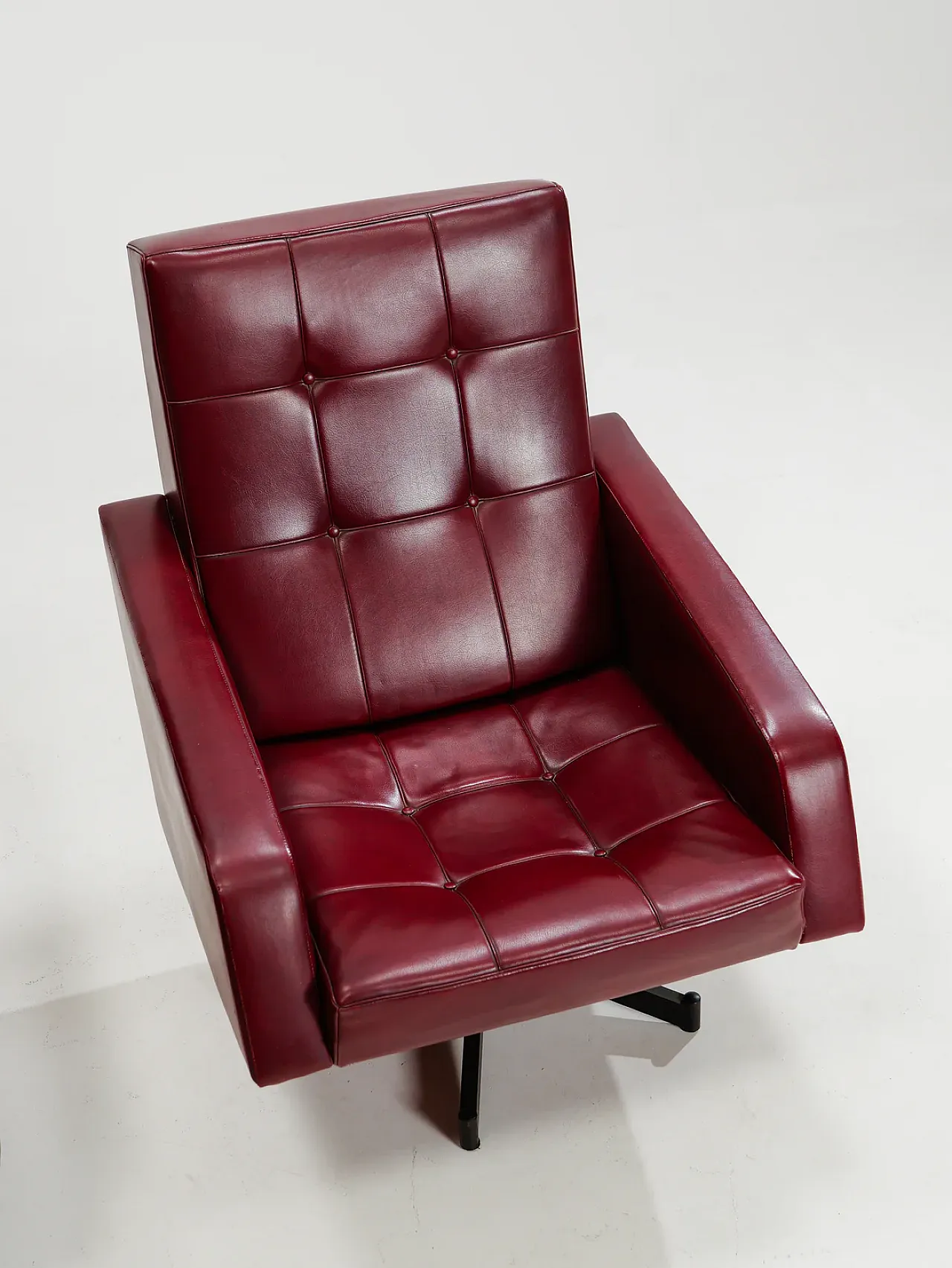 Pair of lounge armchairs burgundy skai rockabilly chairs, 1950s 7