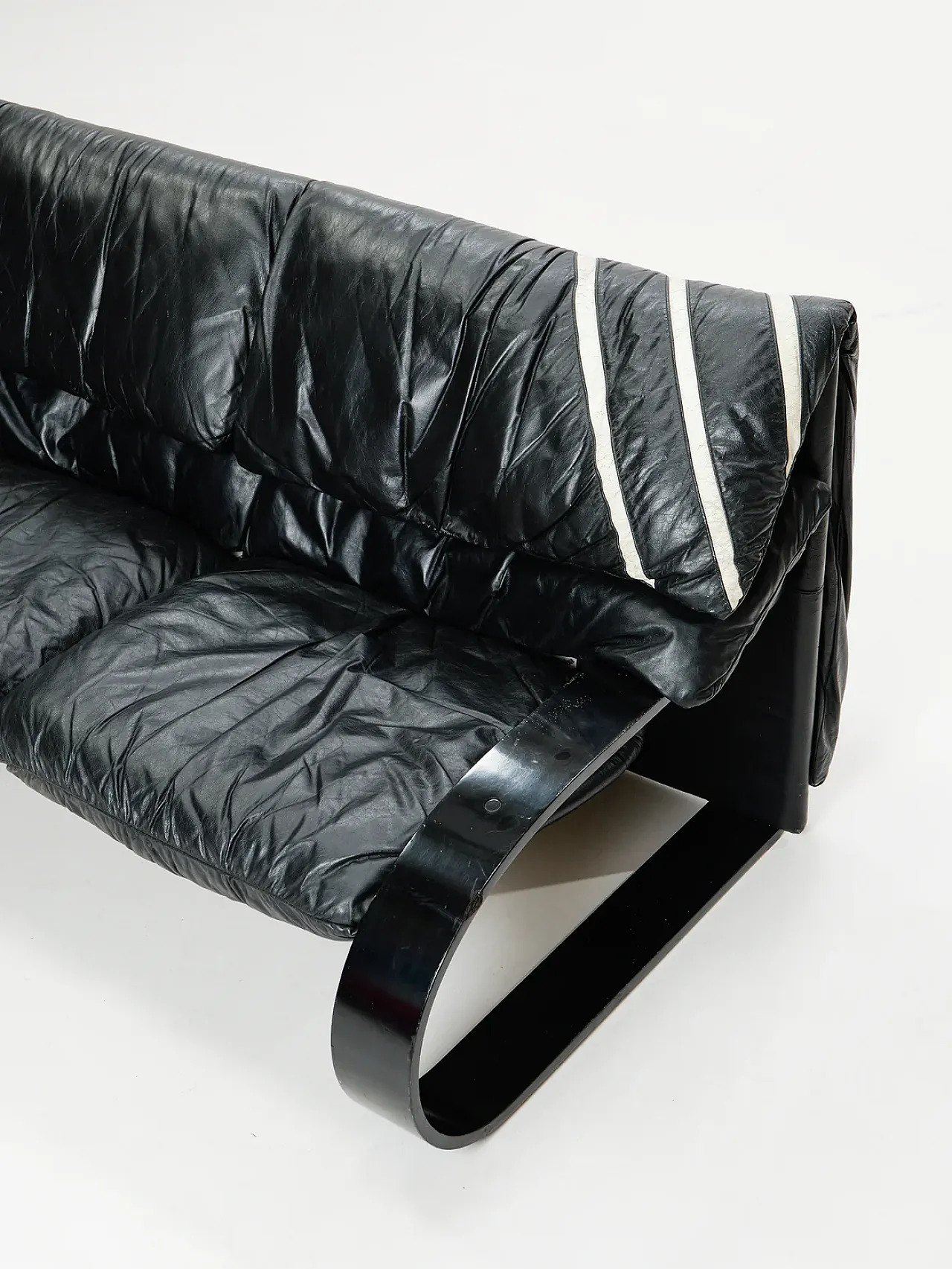 Divano a tre posti in pelle di Coralba, anni '80 10