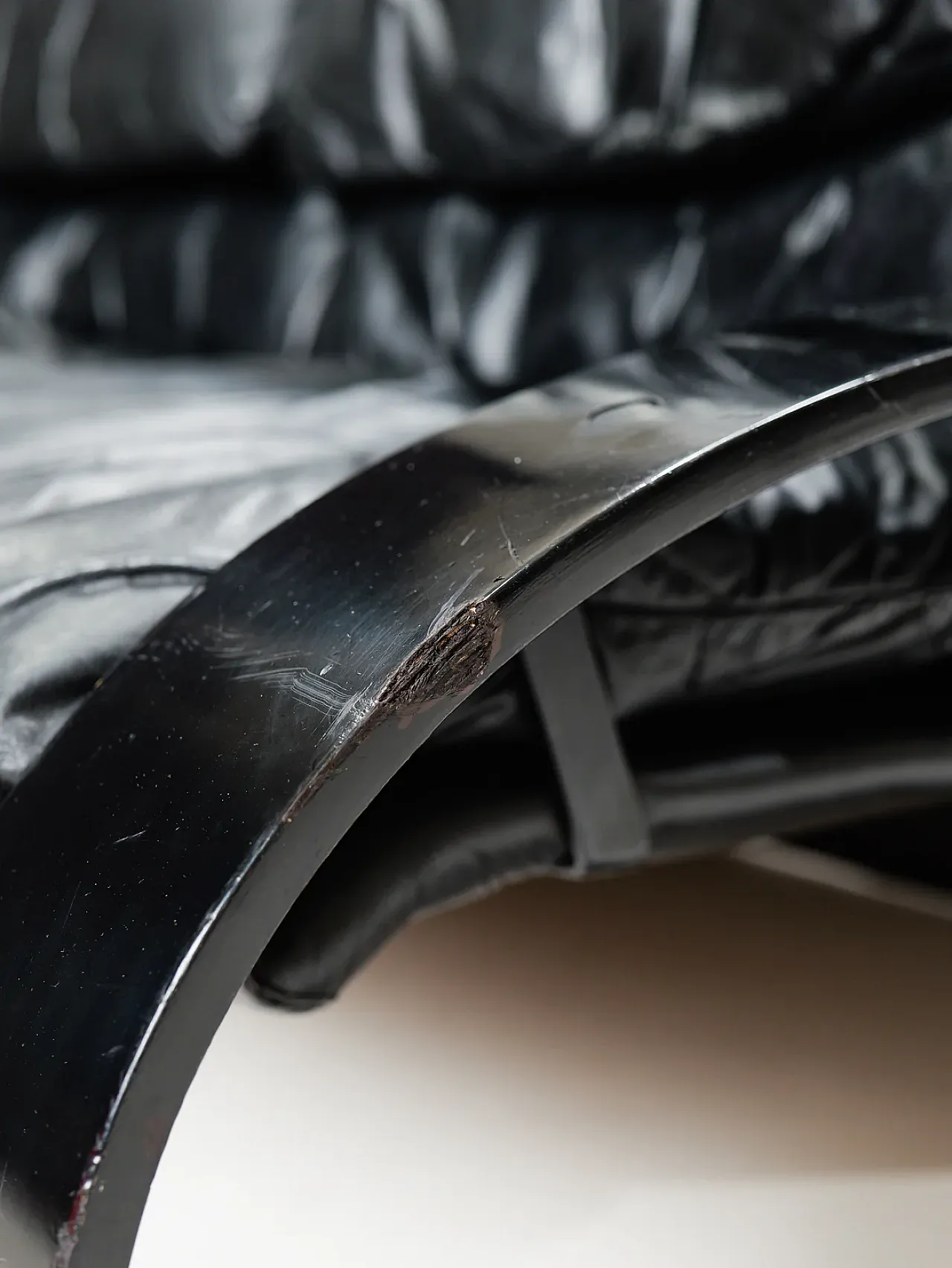 Divano a tre posti in pelle di Coralba, anni '80 11