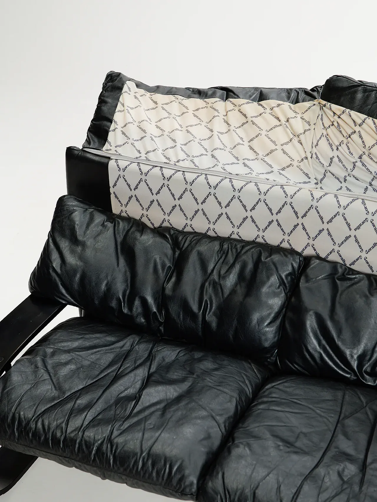 Divano a tre posti in pelle di Coralba, anni '80 13