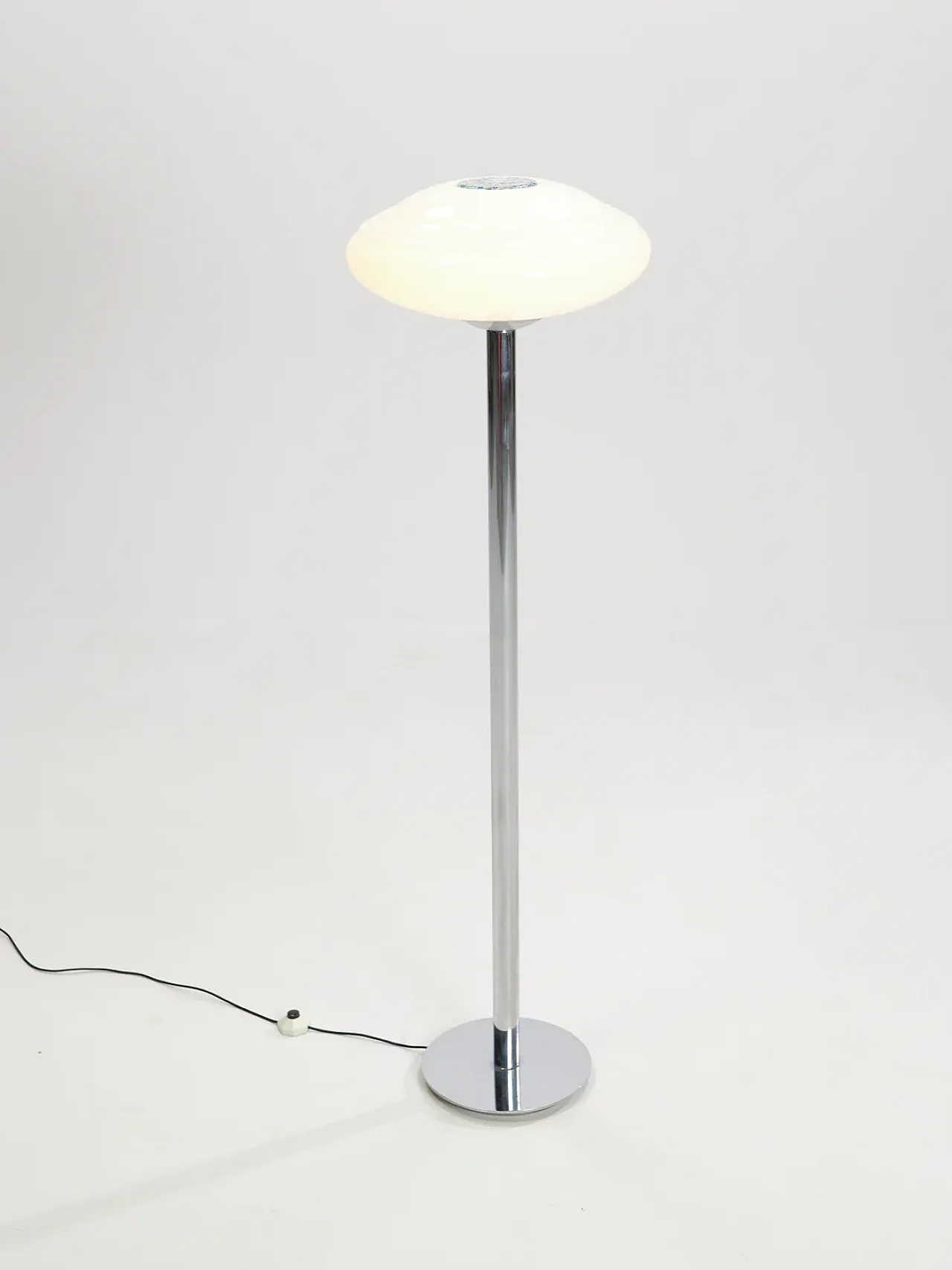 Lampada da terra in acciaio cromato e vetro, anni '70 3