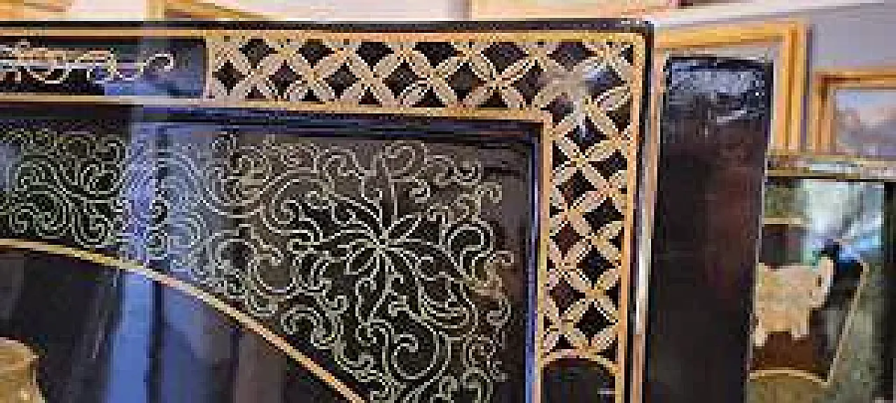 Paravento in lacca nera e intarsi in pietre dure, '900 10