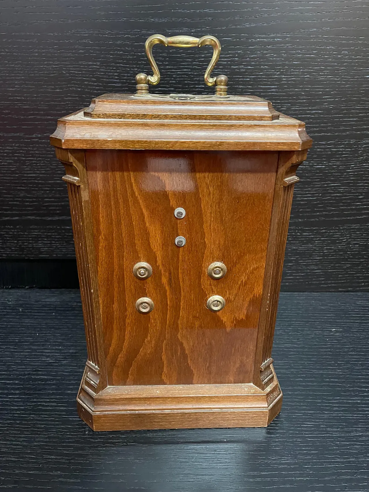 Pendulum table clock, 20th century 7