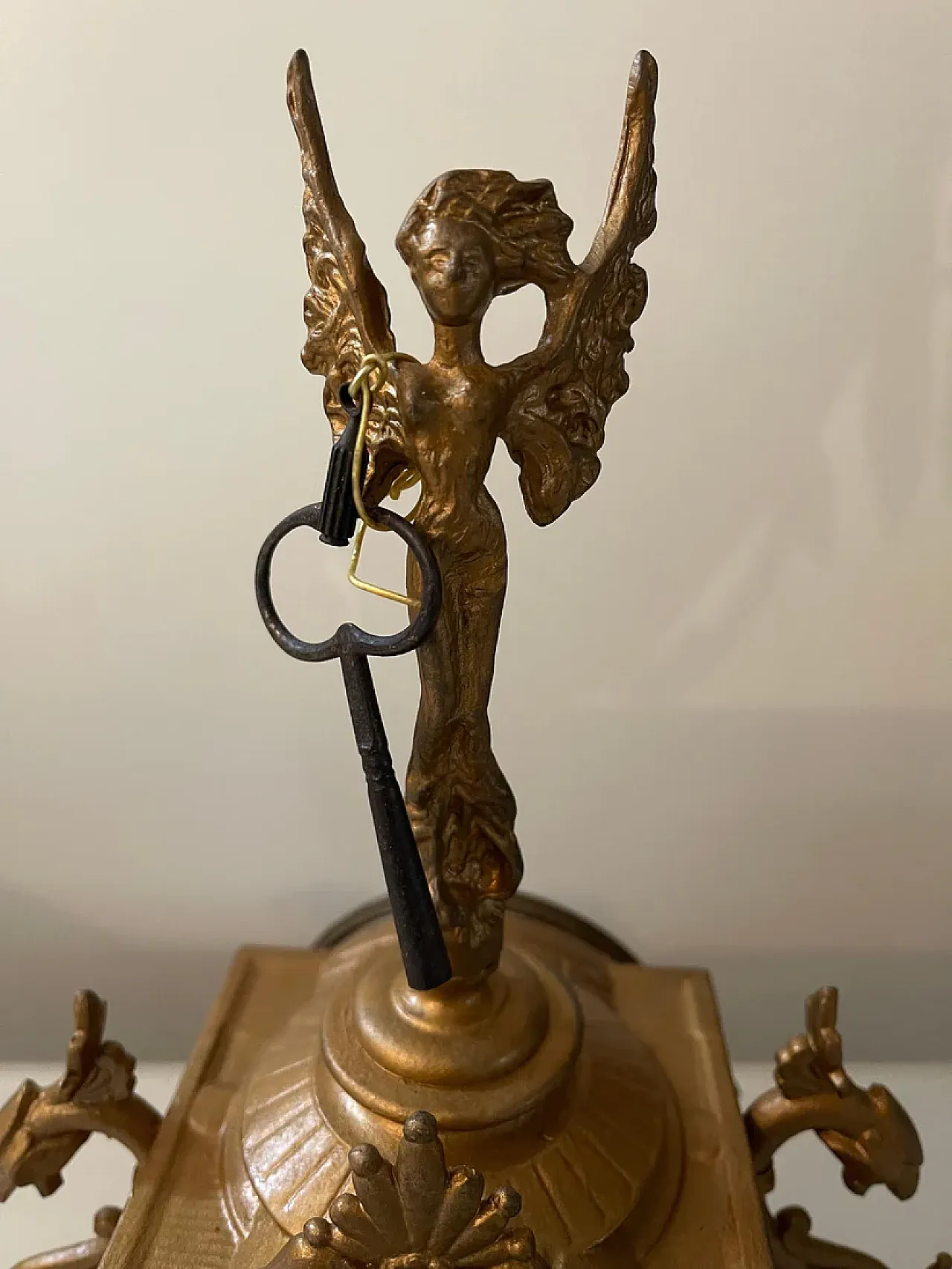 Bronze table clock with angel, 19th century 4