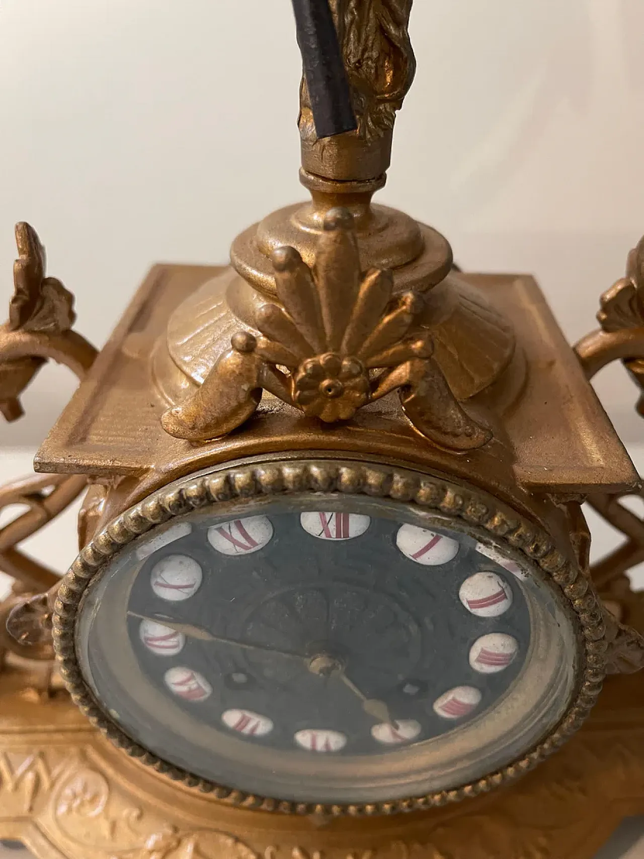Bronze table clock with angel, 19th century 6