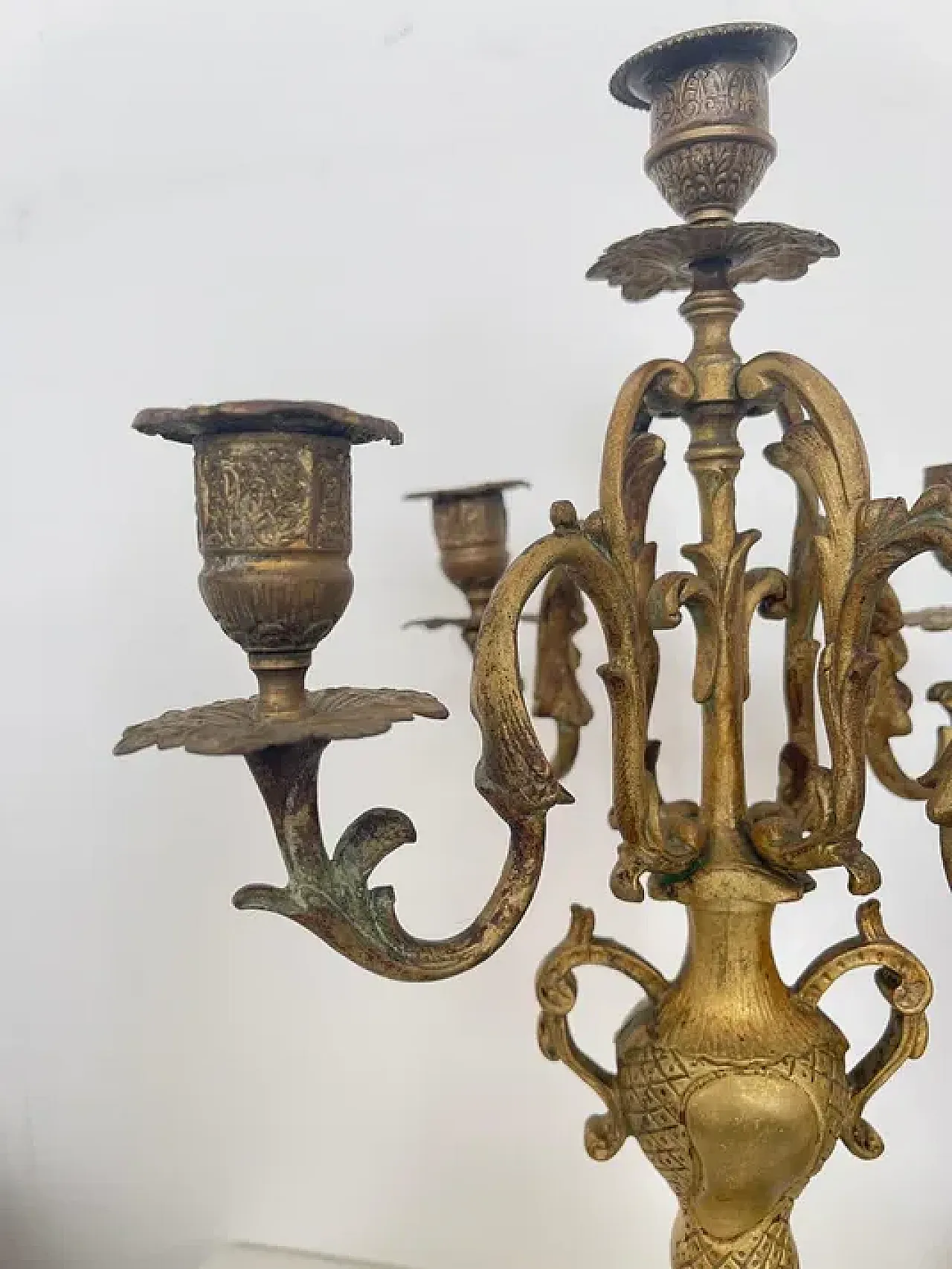 Triptych in gilded bronze, 19th century 9