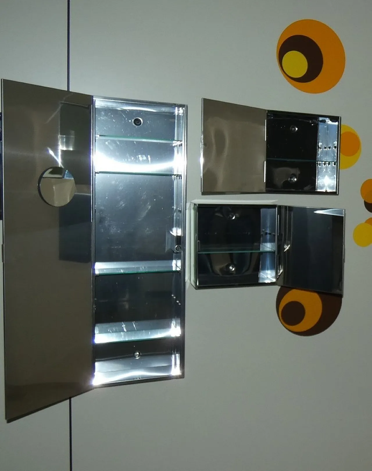 3 armadietti a specchio, Italia, anni '70 8