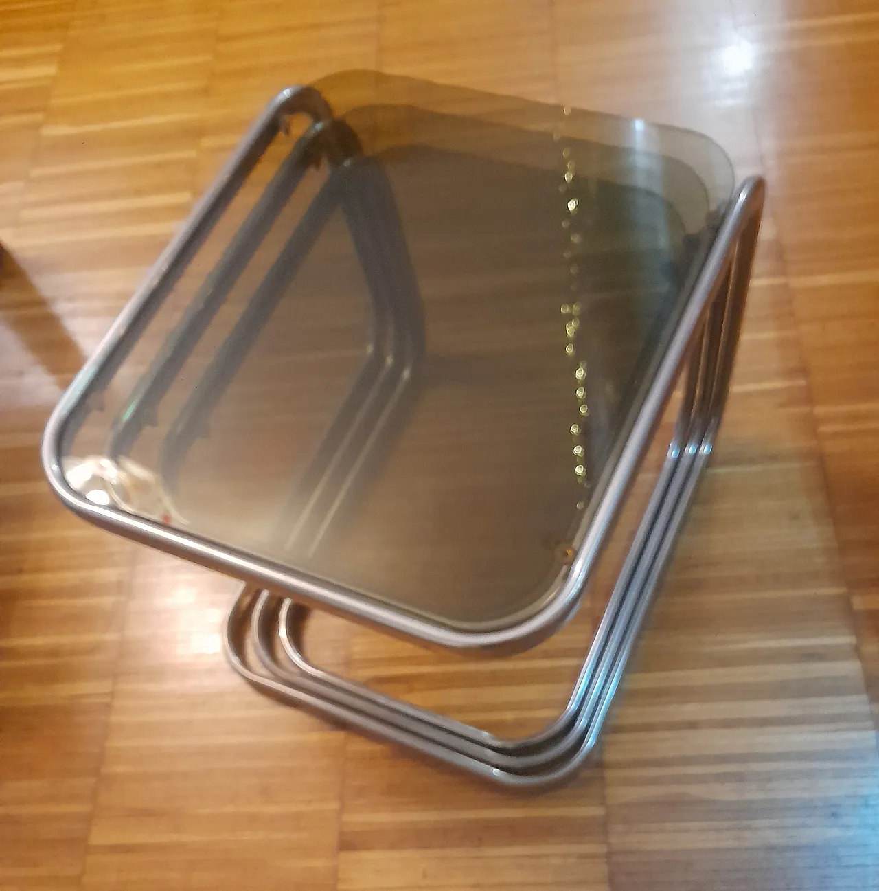 Tavolini a nido con piano in vetro fumé, anni '60 5