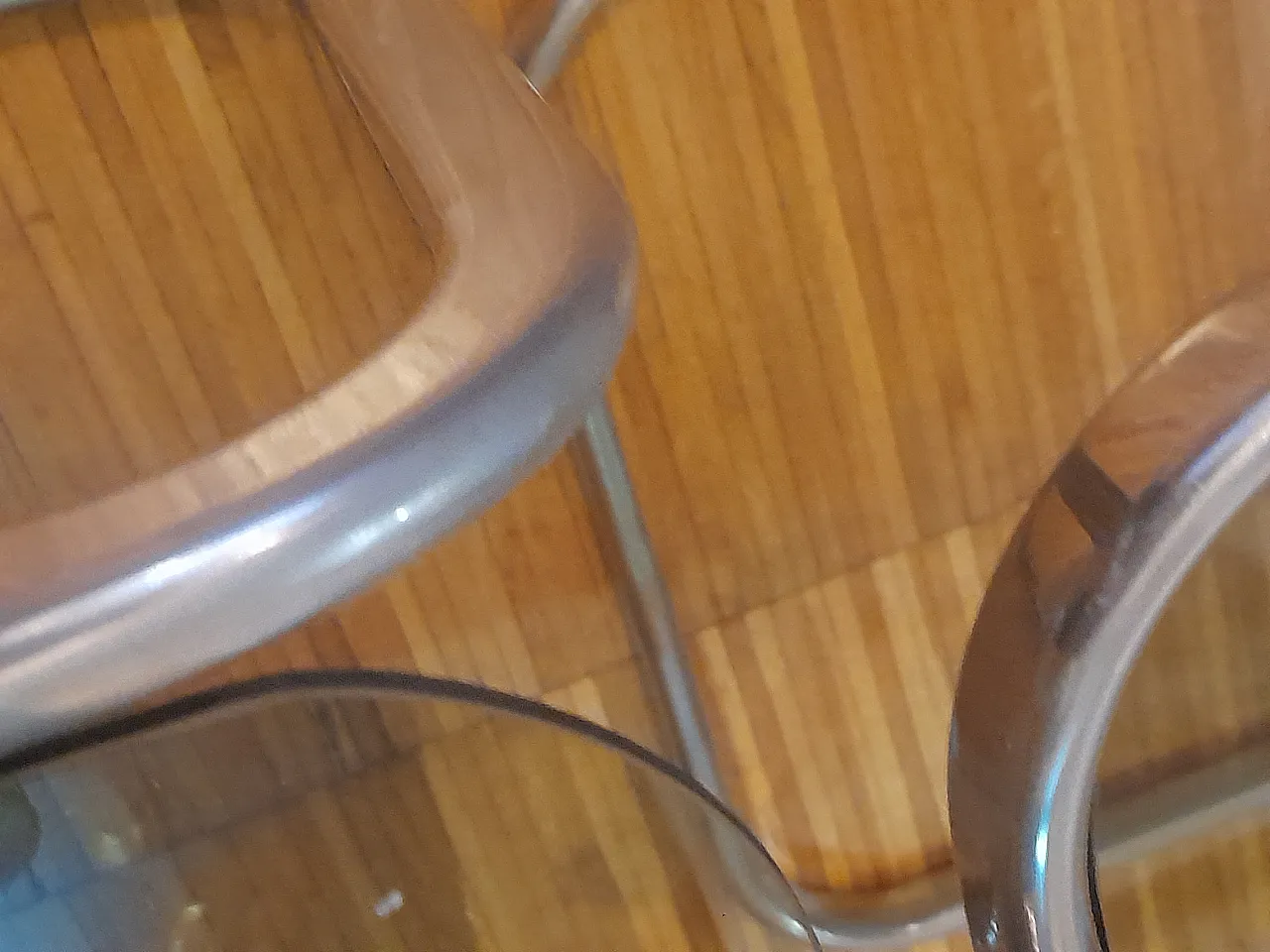 Tavolini a nido con piano in vetro fumé, anni '60 17