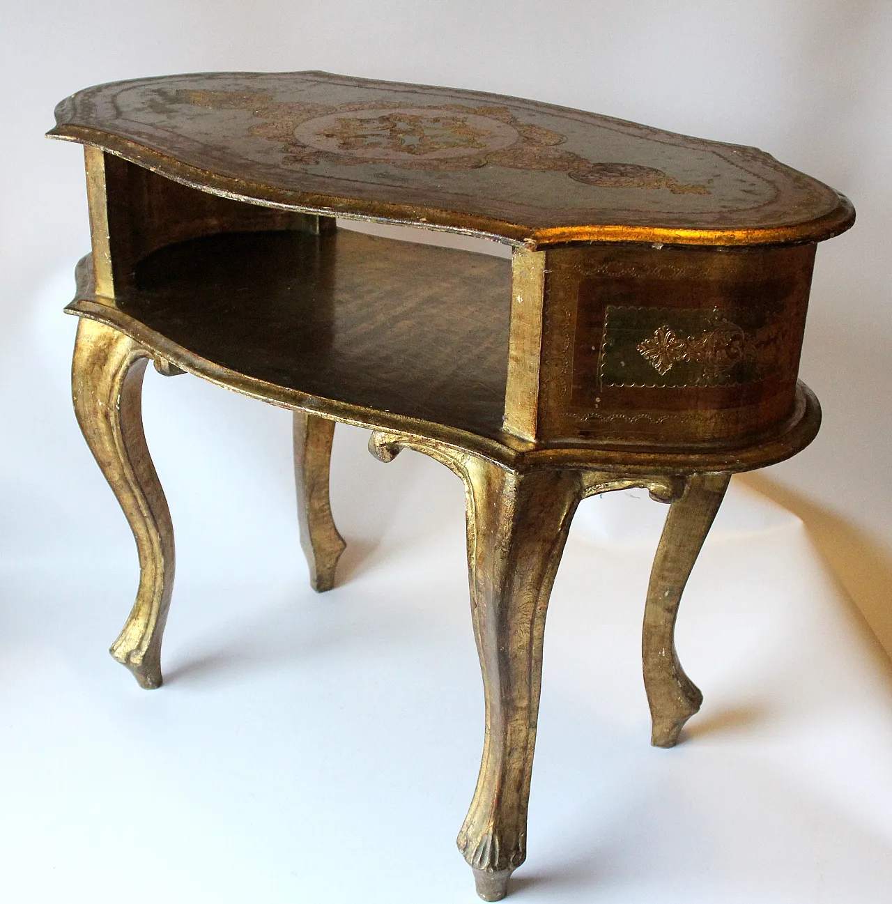 Florentine wooden side table, late 20th century 6