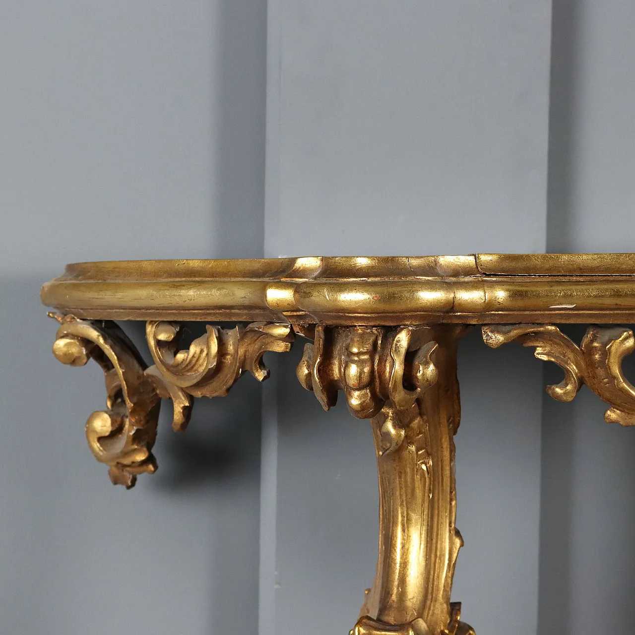 Carved and gilded wooden console table with marble top, 20th century 4