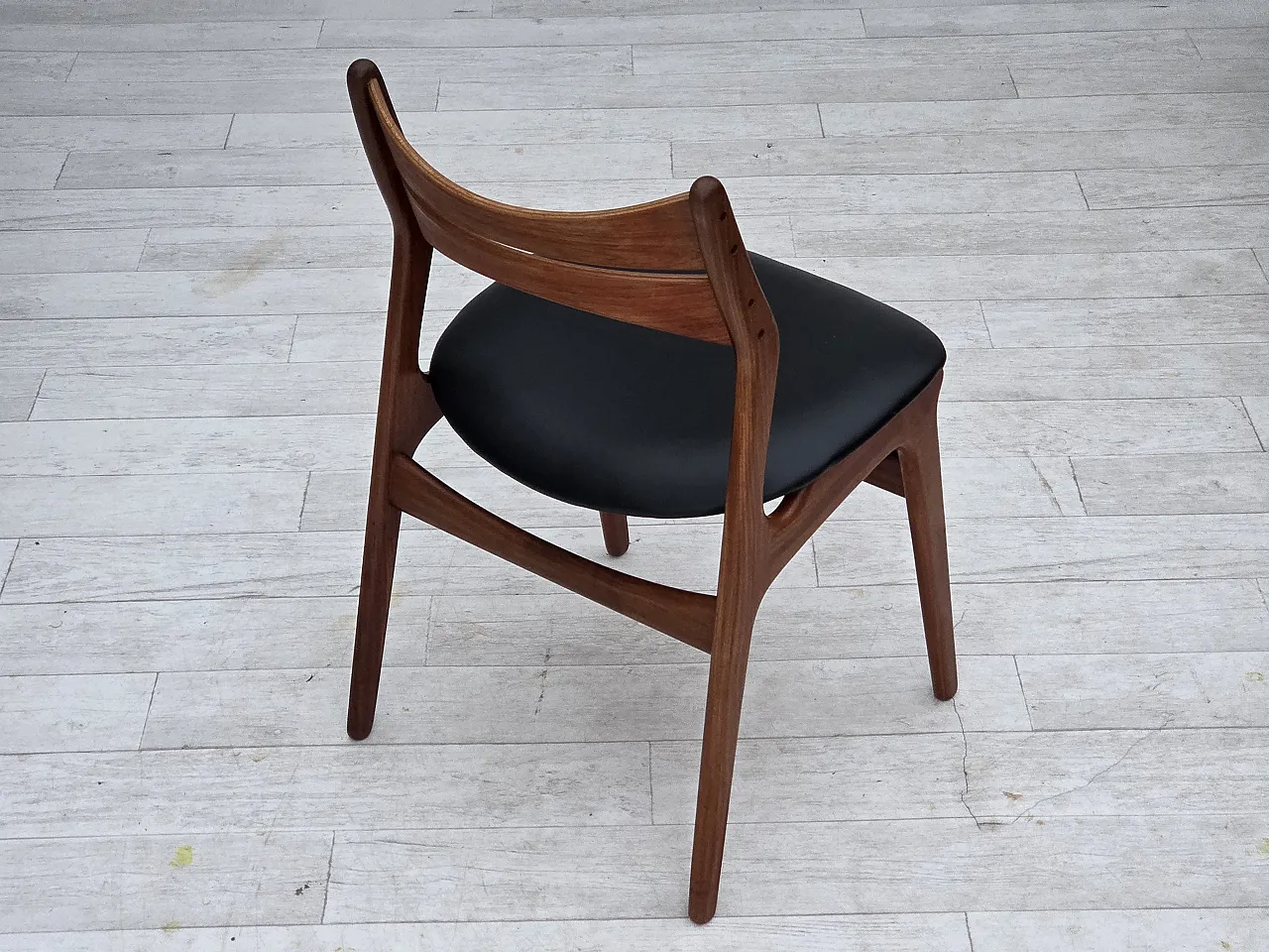 4 sedie da pranzo danesi rivestite, di Erik Buck, anni '60 10