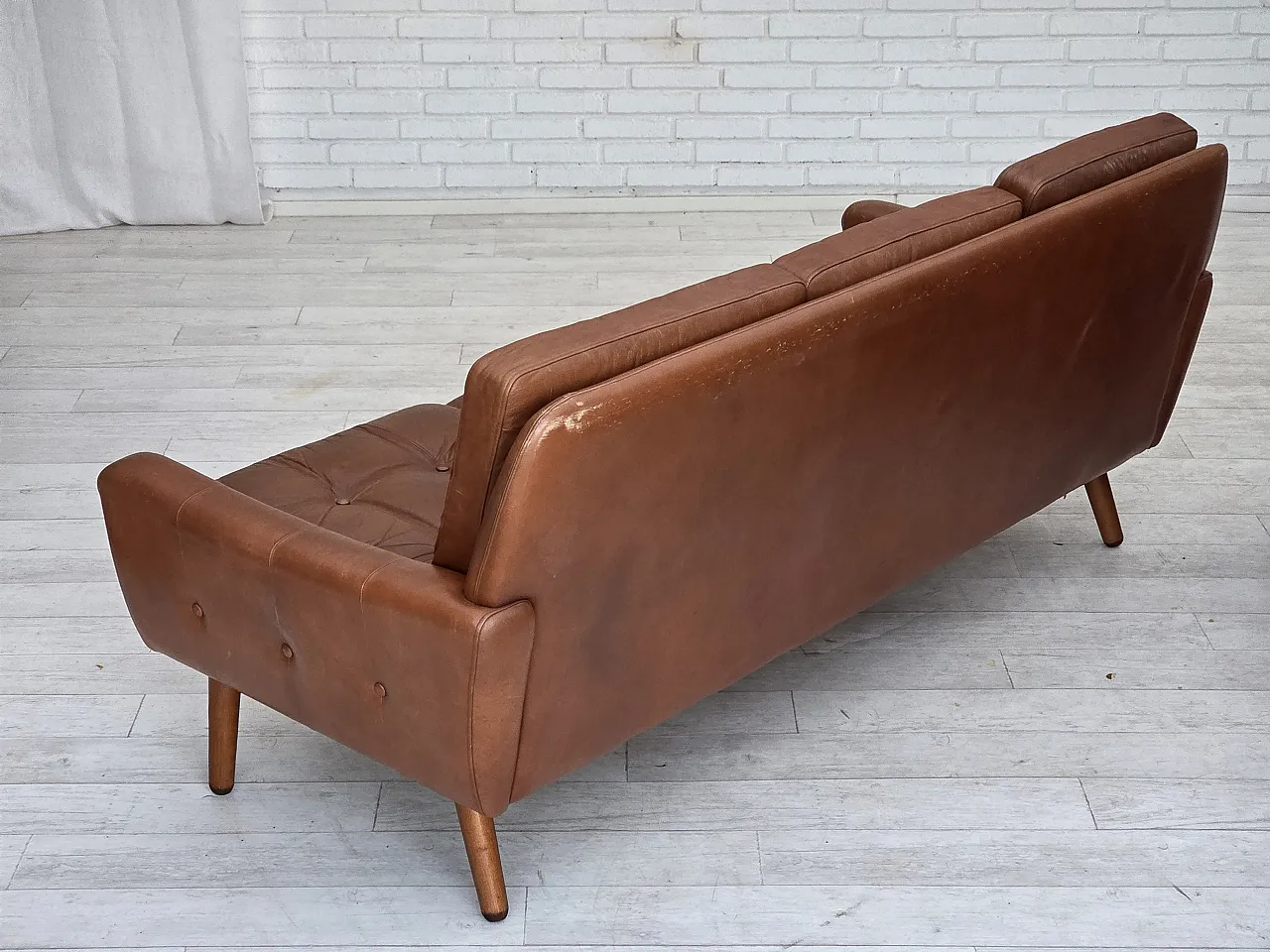 Divano danese a 3 posti, mobili in pelle marrone con patina, anni '70 14