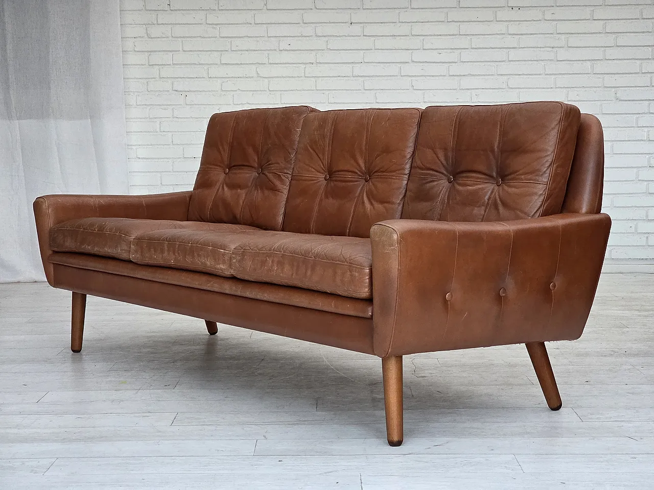 Divano danese a 3 posti, mobili in pelle marrone con patina, anni '70 16